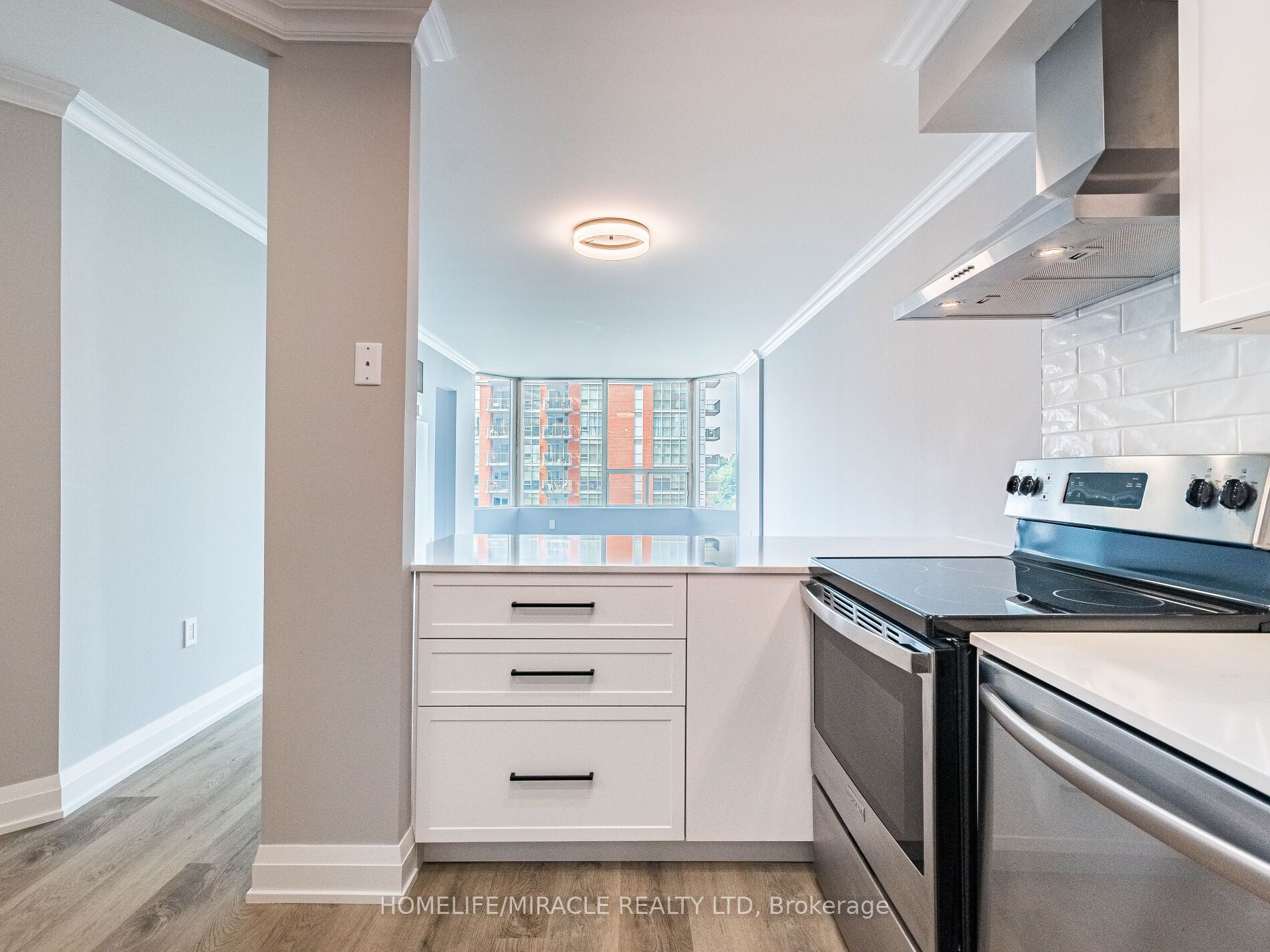 1270 Maple Crossing Boulevard, #604