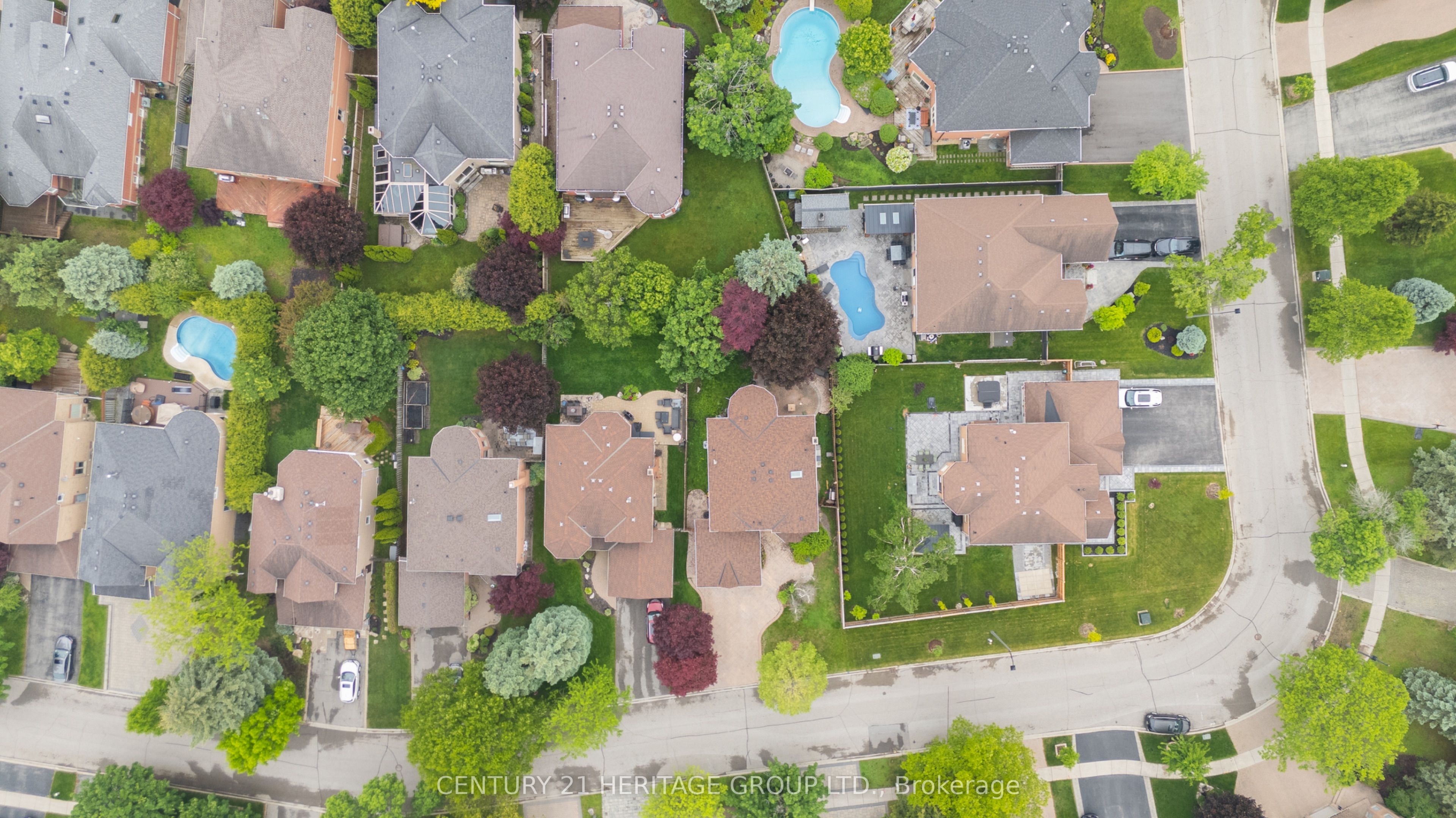 27 Charing Crescent