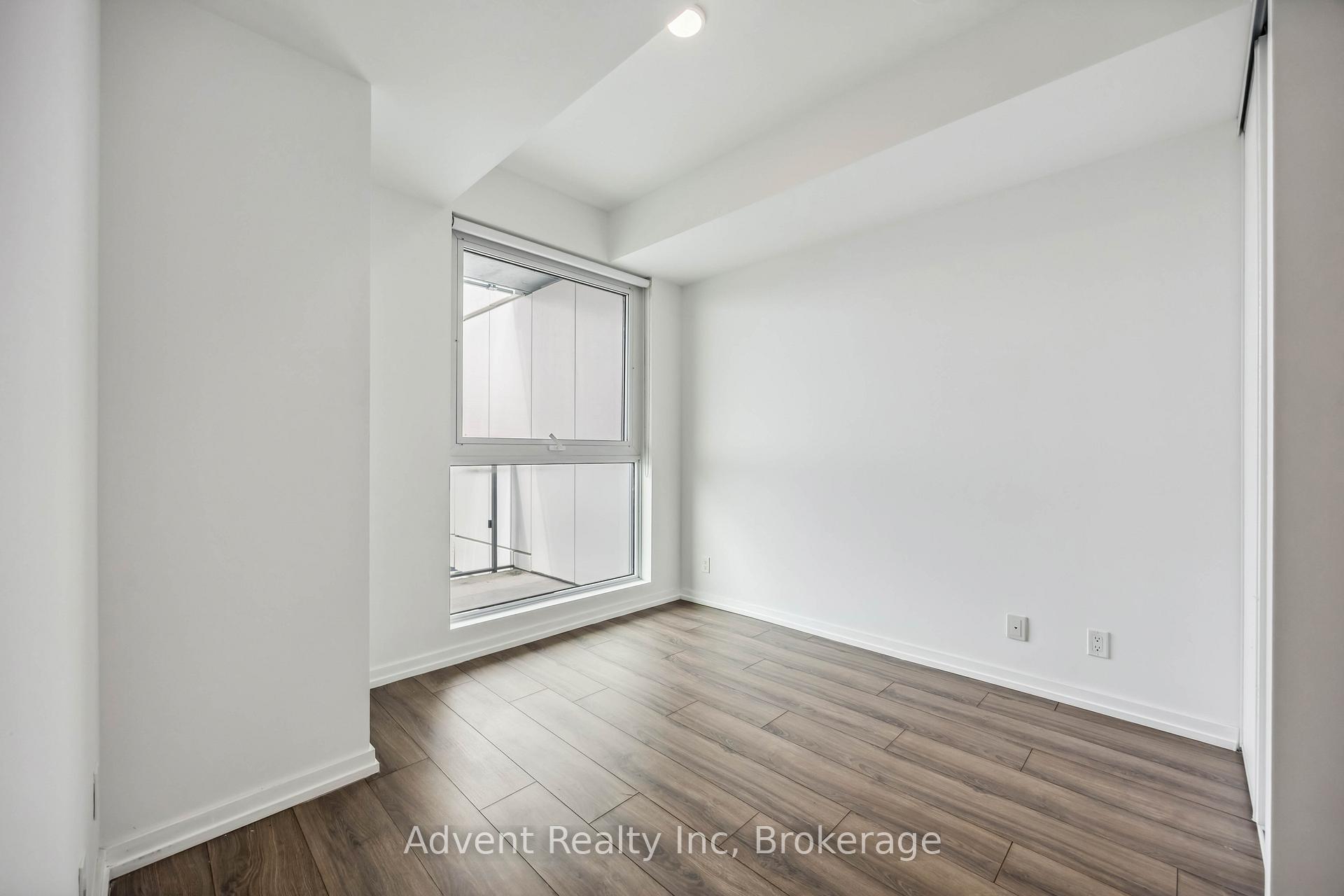 2 Bedrooms Condo at 7890 Jane,  Vaughan For sale