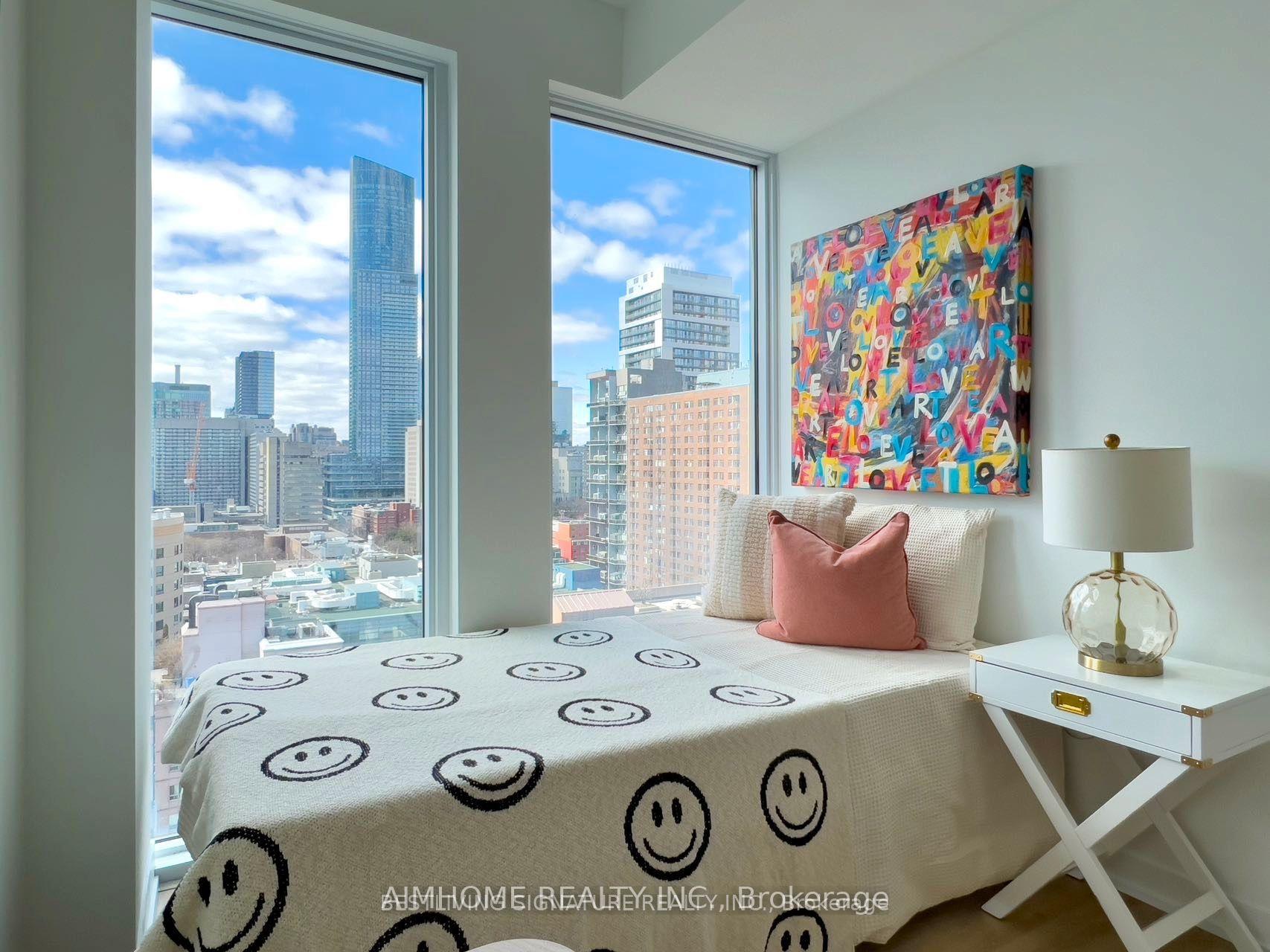 2 Bedrooms Condo at 319 Jarvis, Toronto For sale