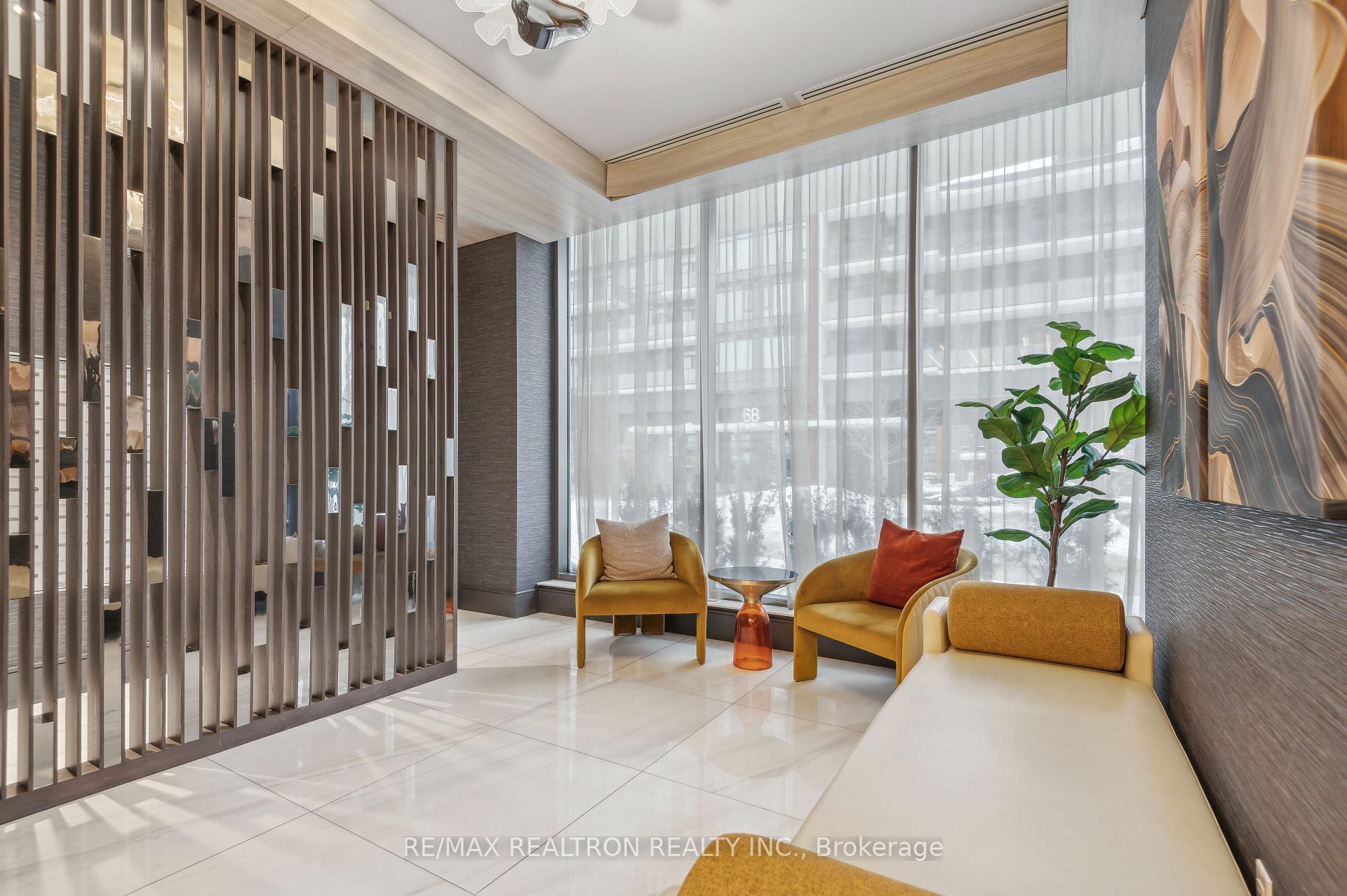 2 Bedrooms Condo at 75 Canterbury, Toronto For sale