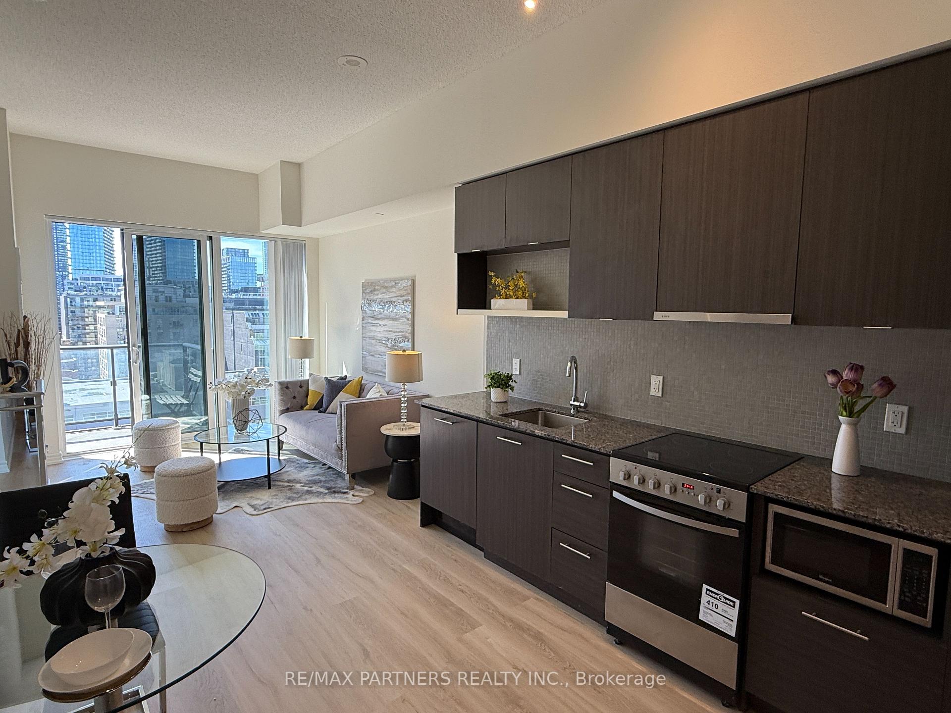 2 Bedrooms Condo at 435 Richmond, Toronto For sale
