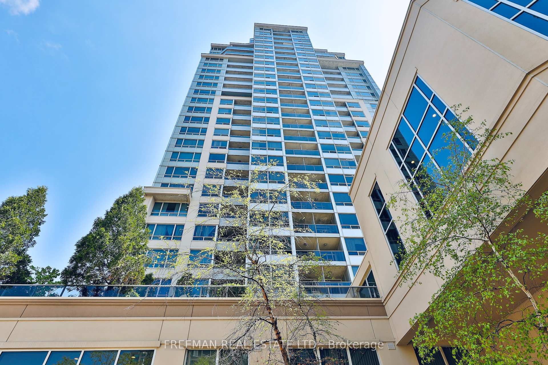 1 Bedroom Condo at 3 Rean Dr, Toronto For sale