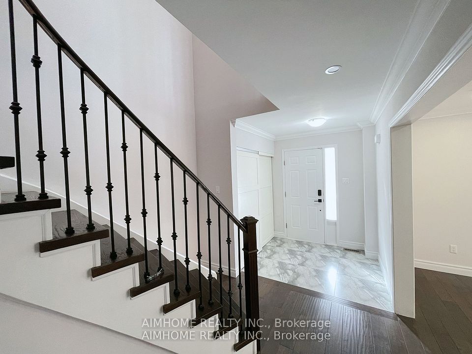 104 Beck Drive, Markham, ON L3P 5J9