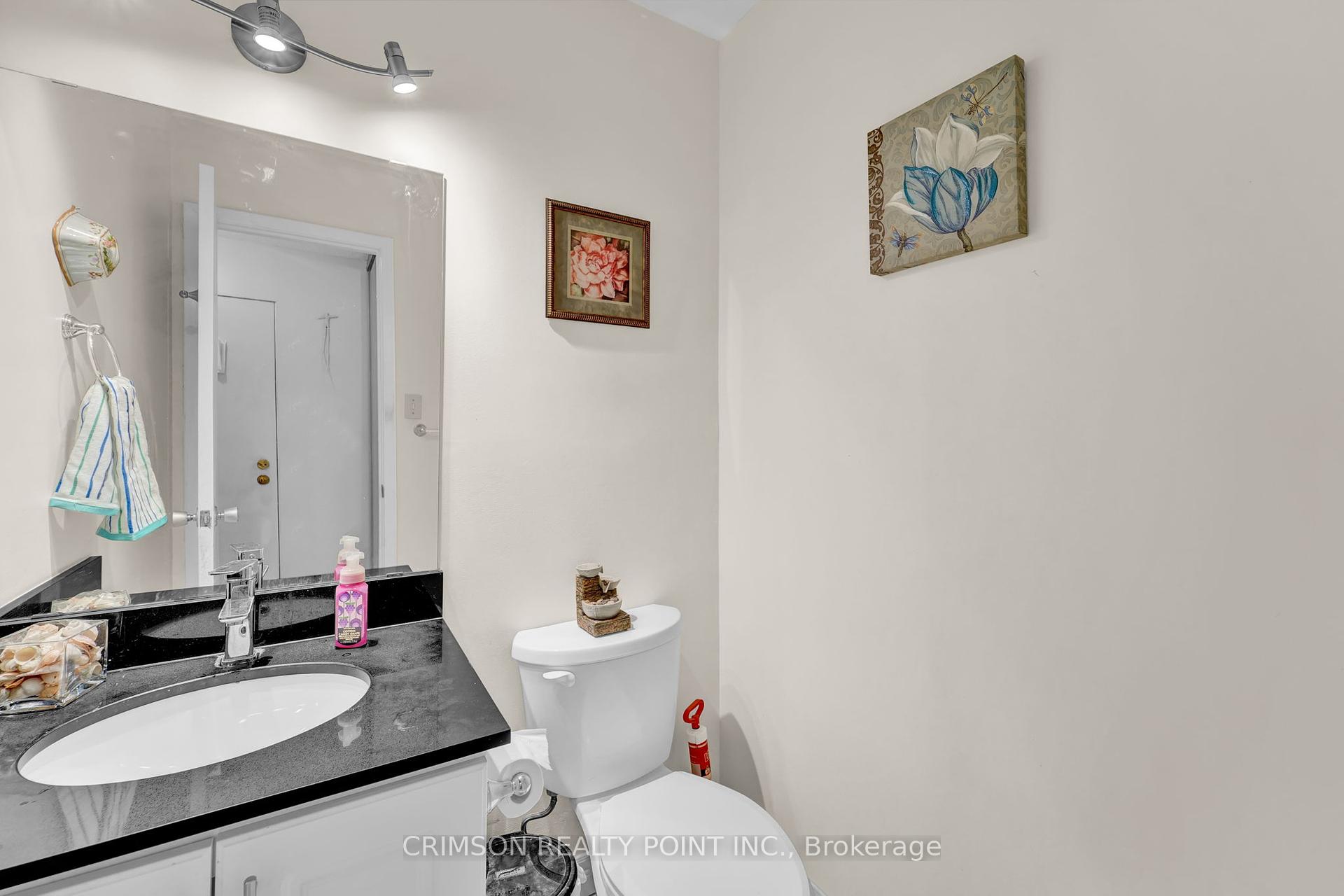 3 Bedrooms Condo at 25 Brimwood, Toronto For sale