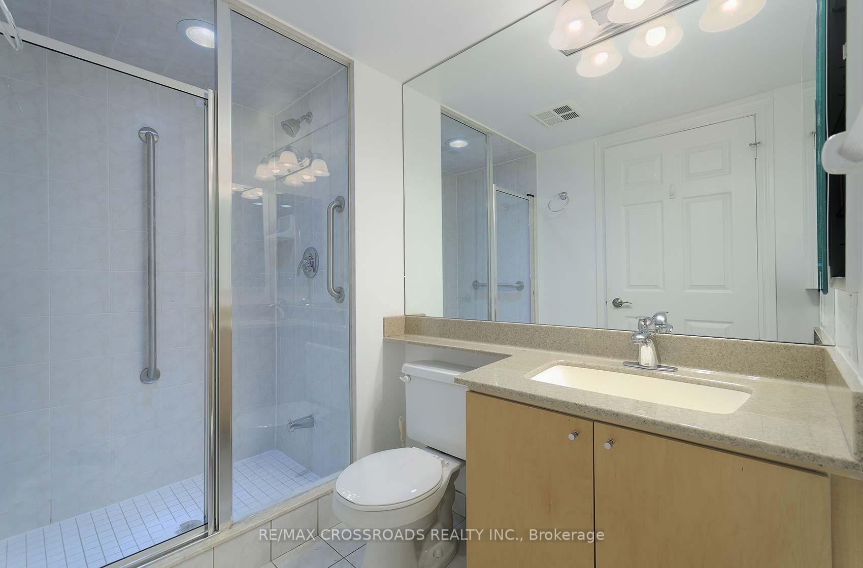 3 Bedrooms Condo at 5233 Dundas,  Toronto For sale