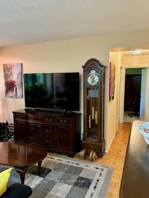 2 Bedrooms Co-op at 50 Old Kingston,  Toronto For sale