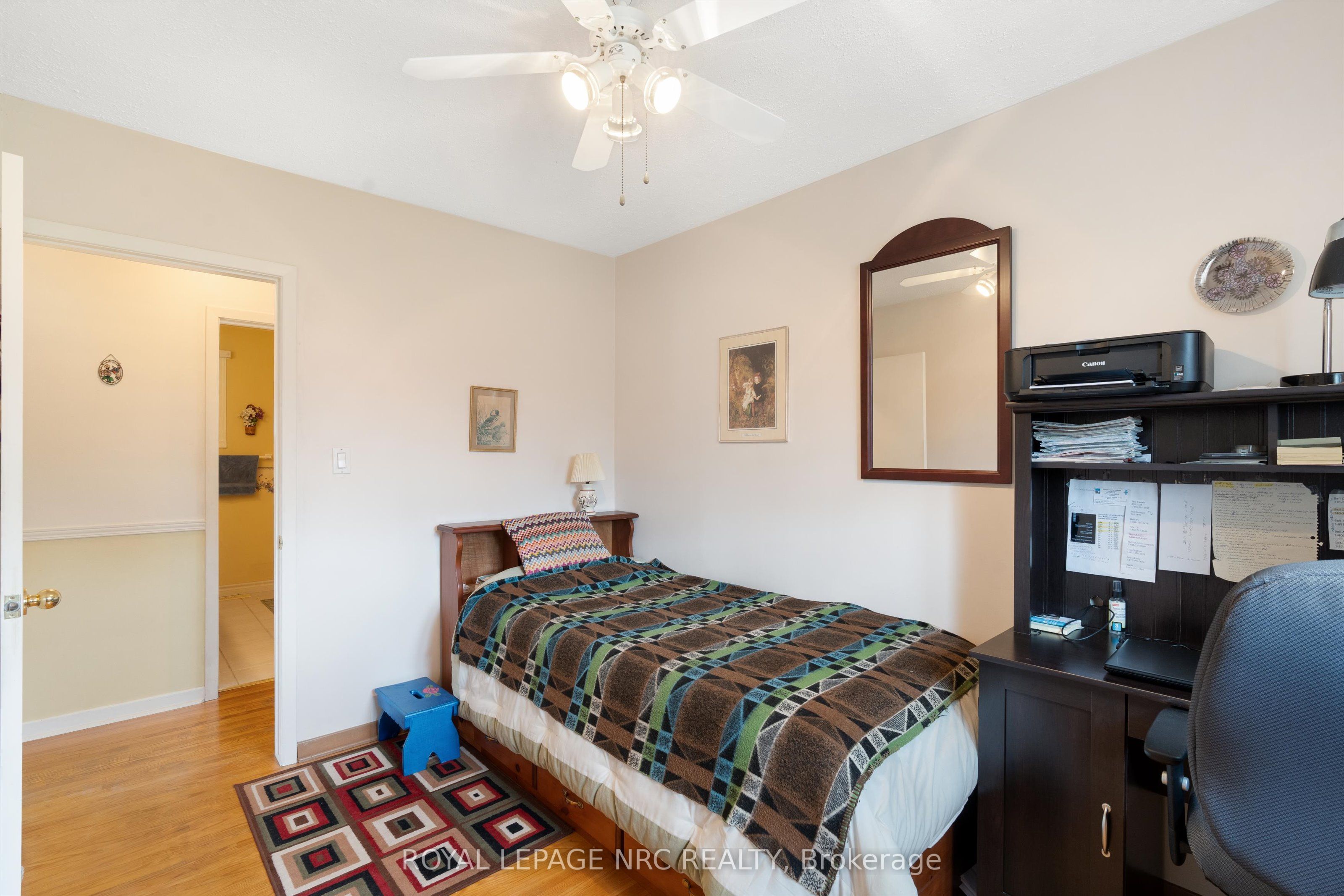 96 Lakeshore Road
