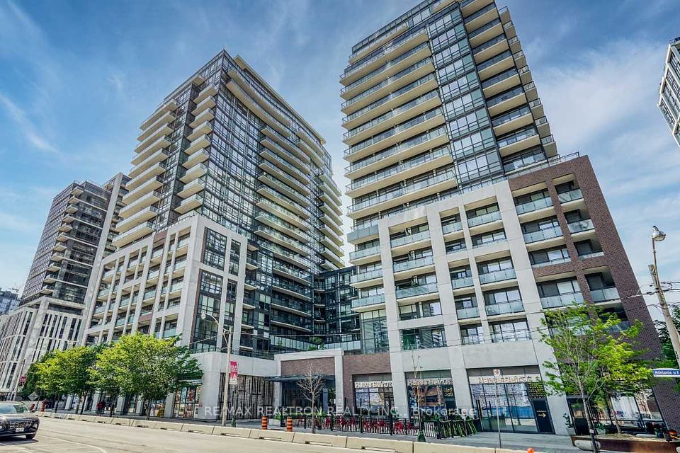 460 Adelaide