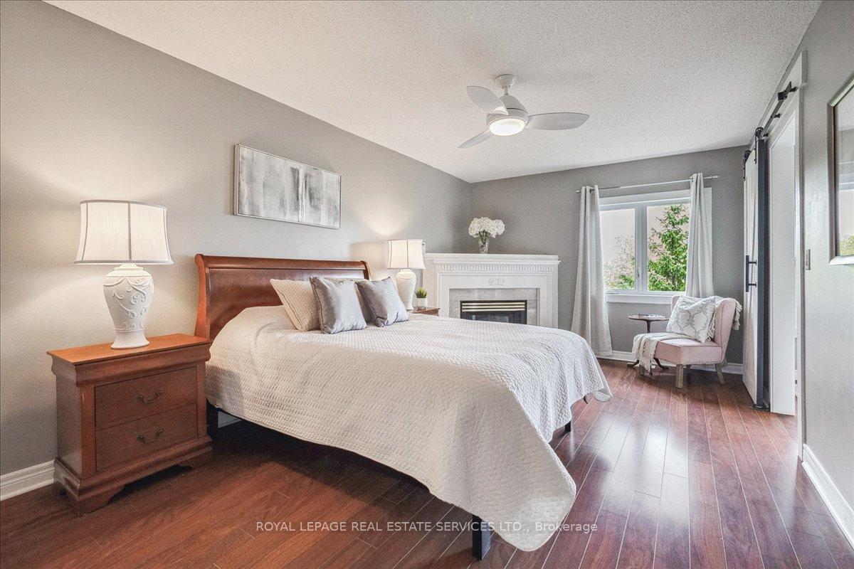 3 Bedrooms Condo at 2250 Rockingham, Oakville For sale