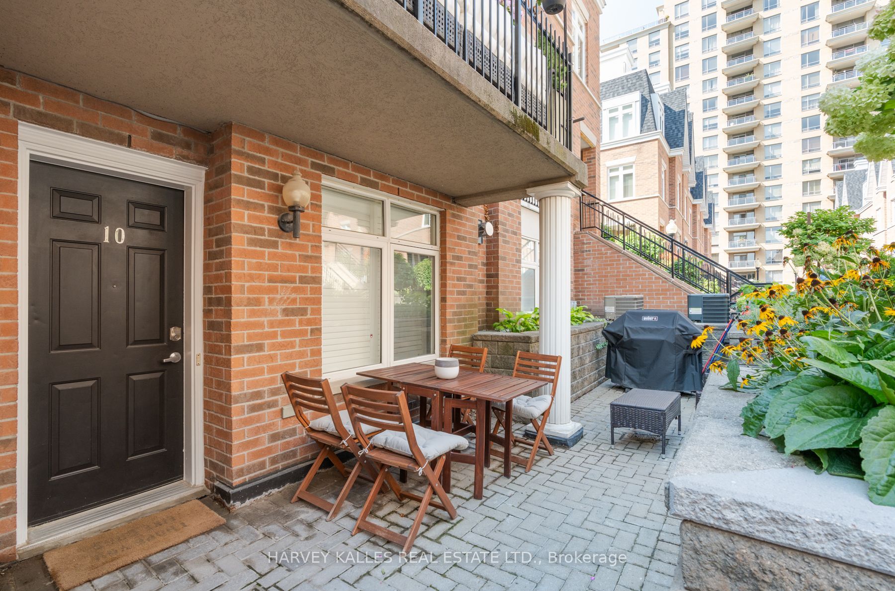 85 Lillian Street 10