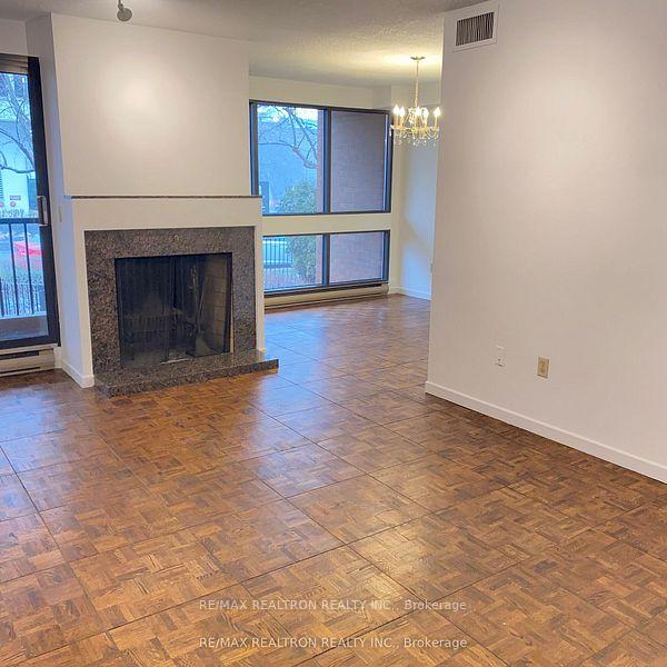 2 Bedrooms Condo at 349 St Clair, Toronto For sale