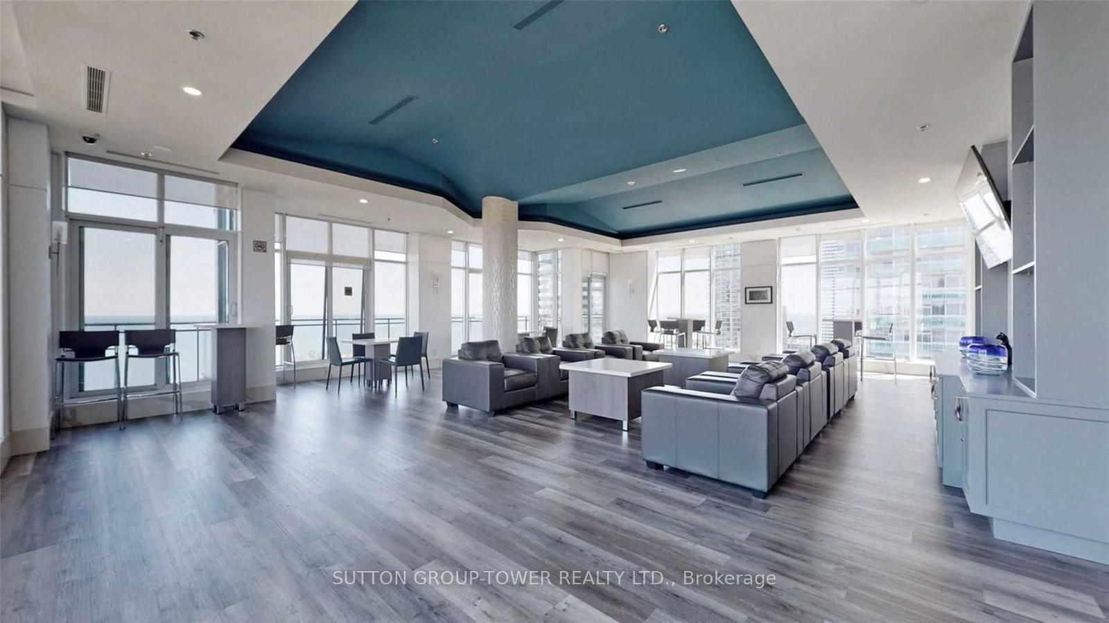 3 Bedrooms Condo at 2121 Lake Shore, Toronto For sale