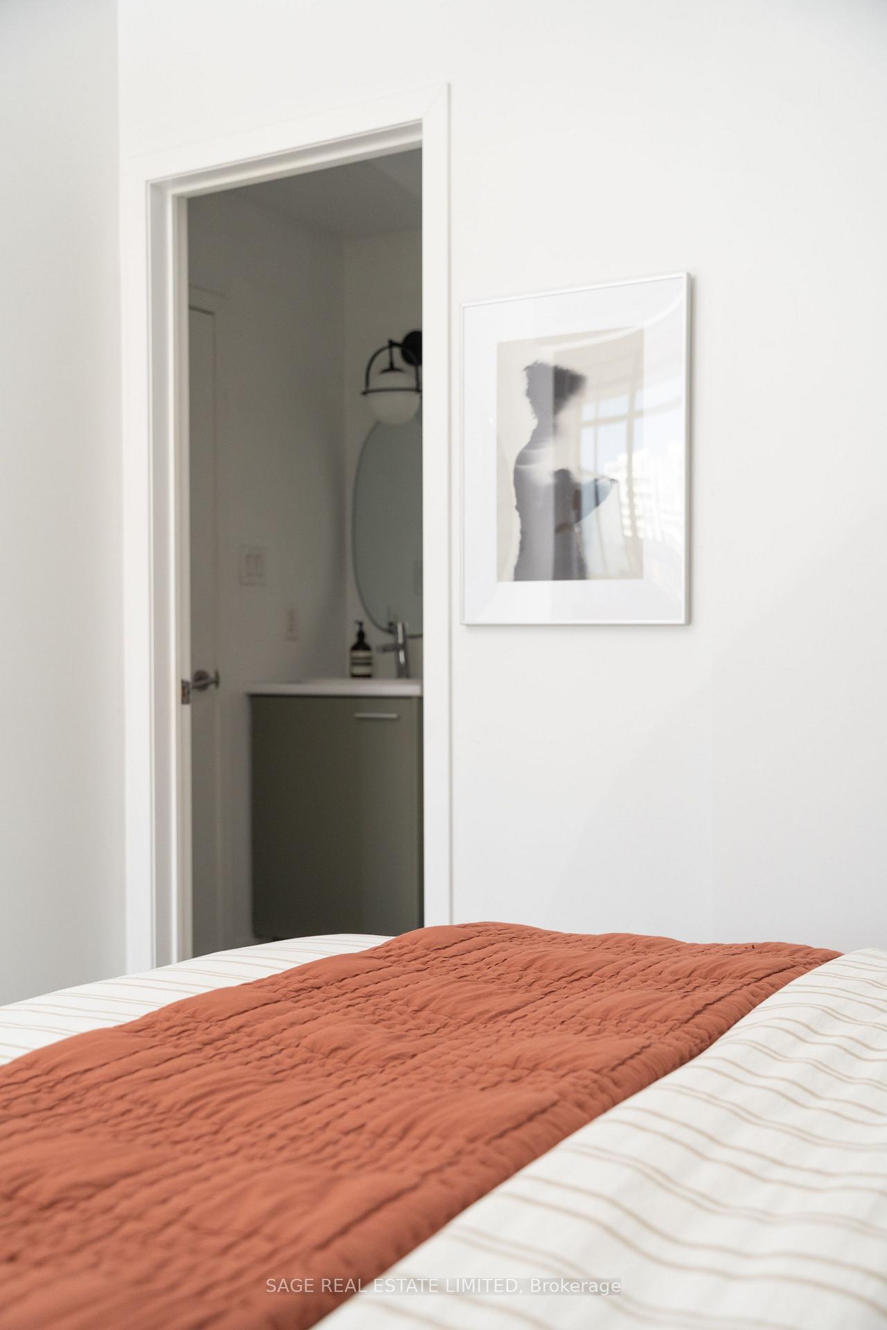 1 Bedroom Condo at 549 King, Toronto For sale