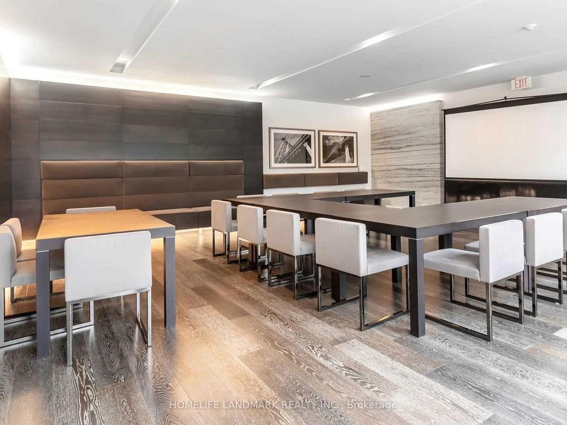 3 Bedrooms Condo at 110 Charles, Toronto For sale