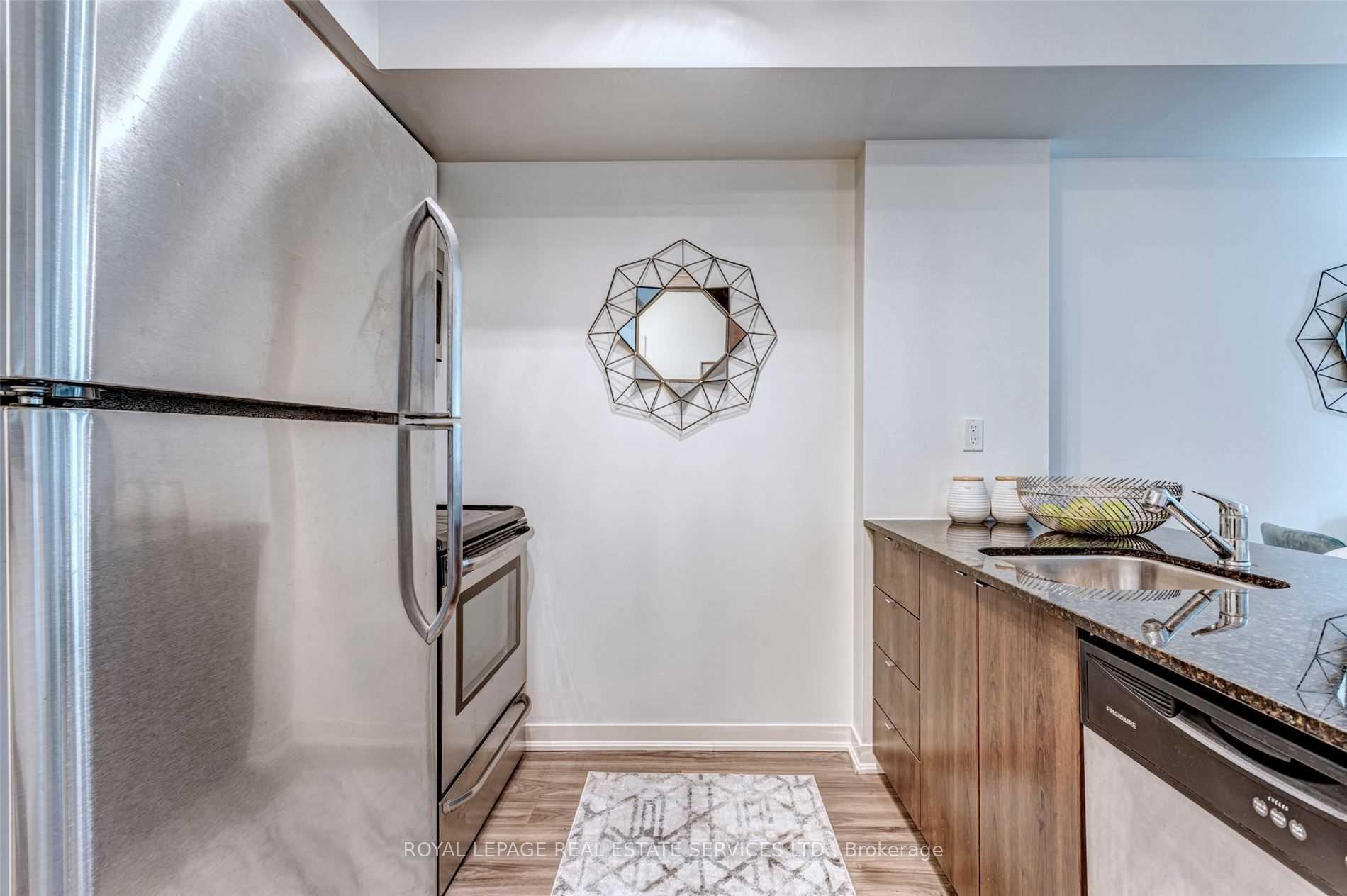 2 Bedrooms Condo at 59 East Liberty, Toronto For sale