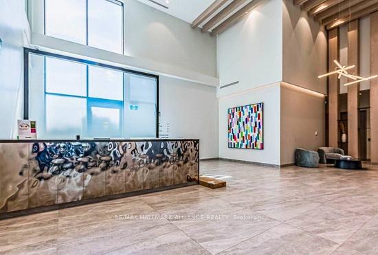 2 Bedrooms Condo at 86 Dundas, Mississauga For sale