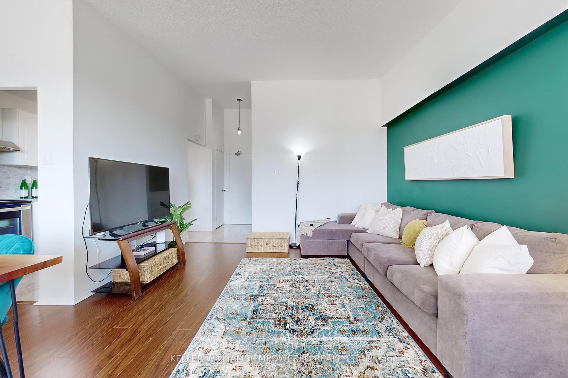 2 Bedrooms Condo at 4060 Lawrence, Toronto For sale