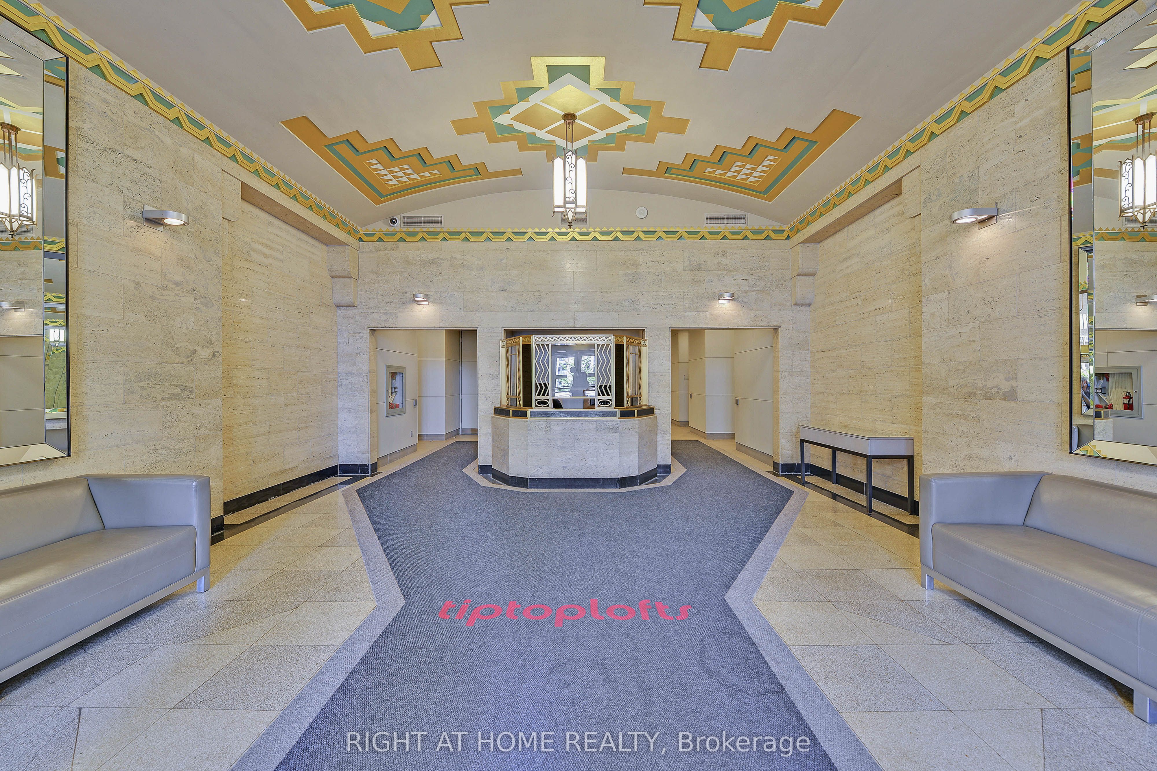 637 Lake Shore Boulevard W, #1020