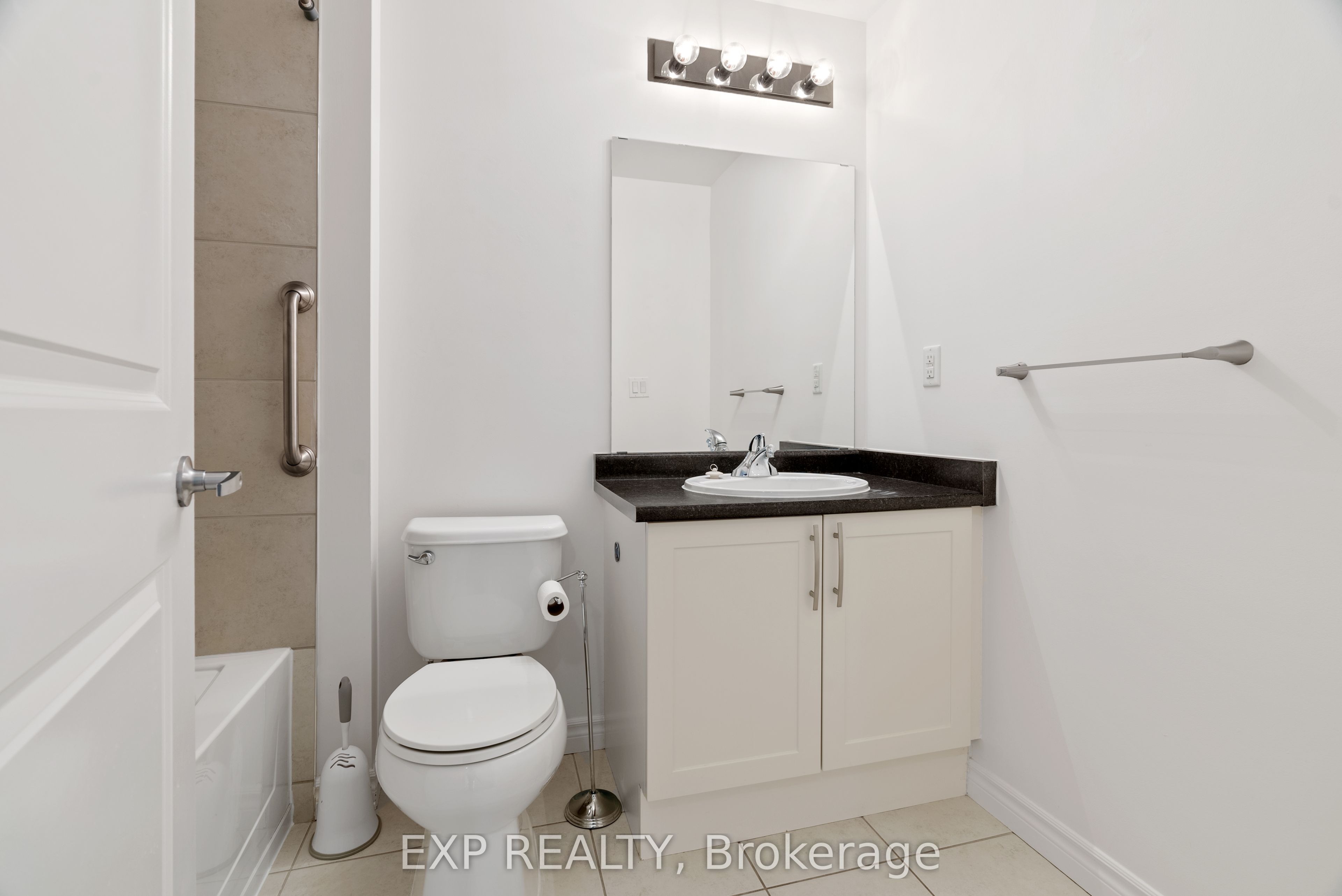 427 Aberdeen Avenue, #102