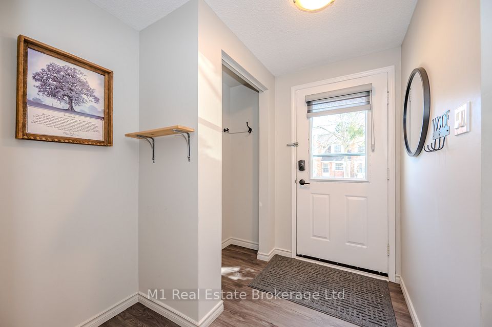 129 Victoria Road N 8