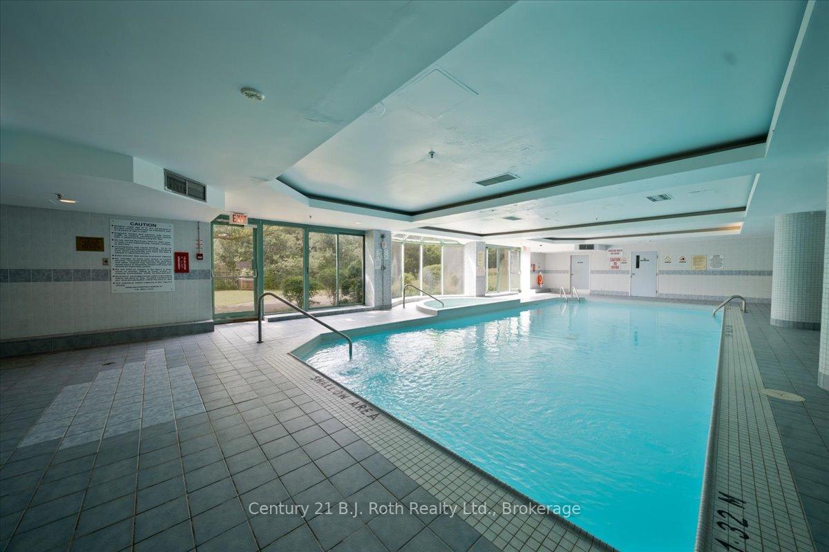 1 Bedroom Condo at 41 MARKBROOK, Toronto For sale