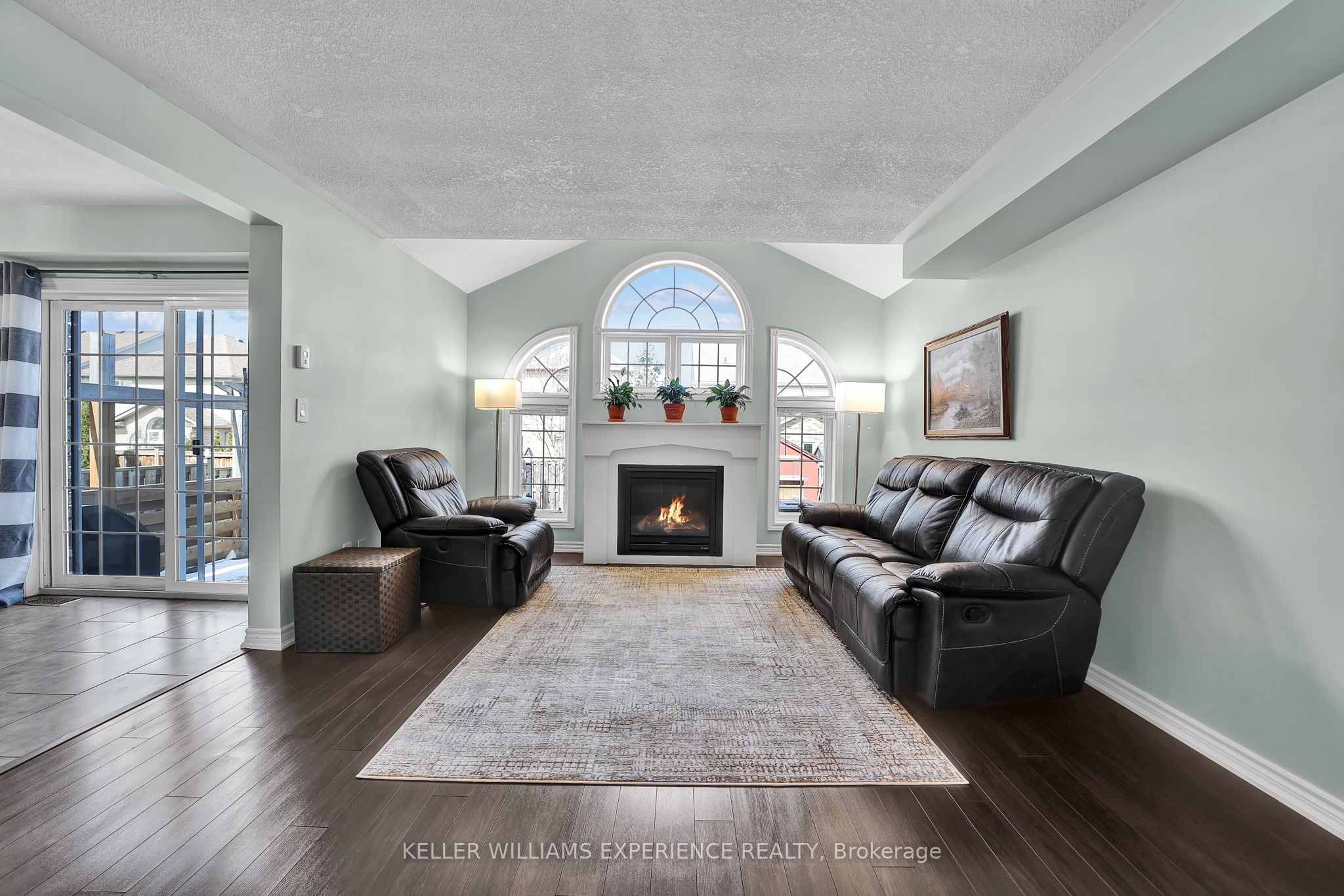13 KAYLA Crescent