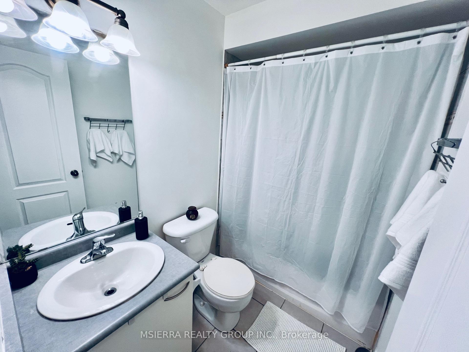 2 Bedrooms Condo at 65 Cranborne, Toronto For sale