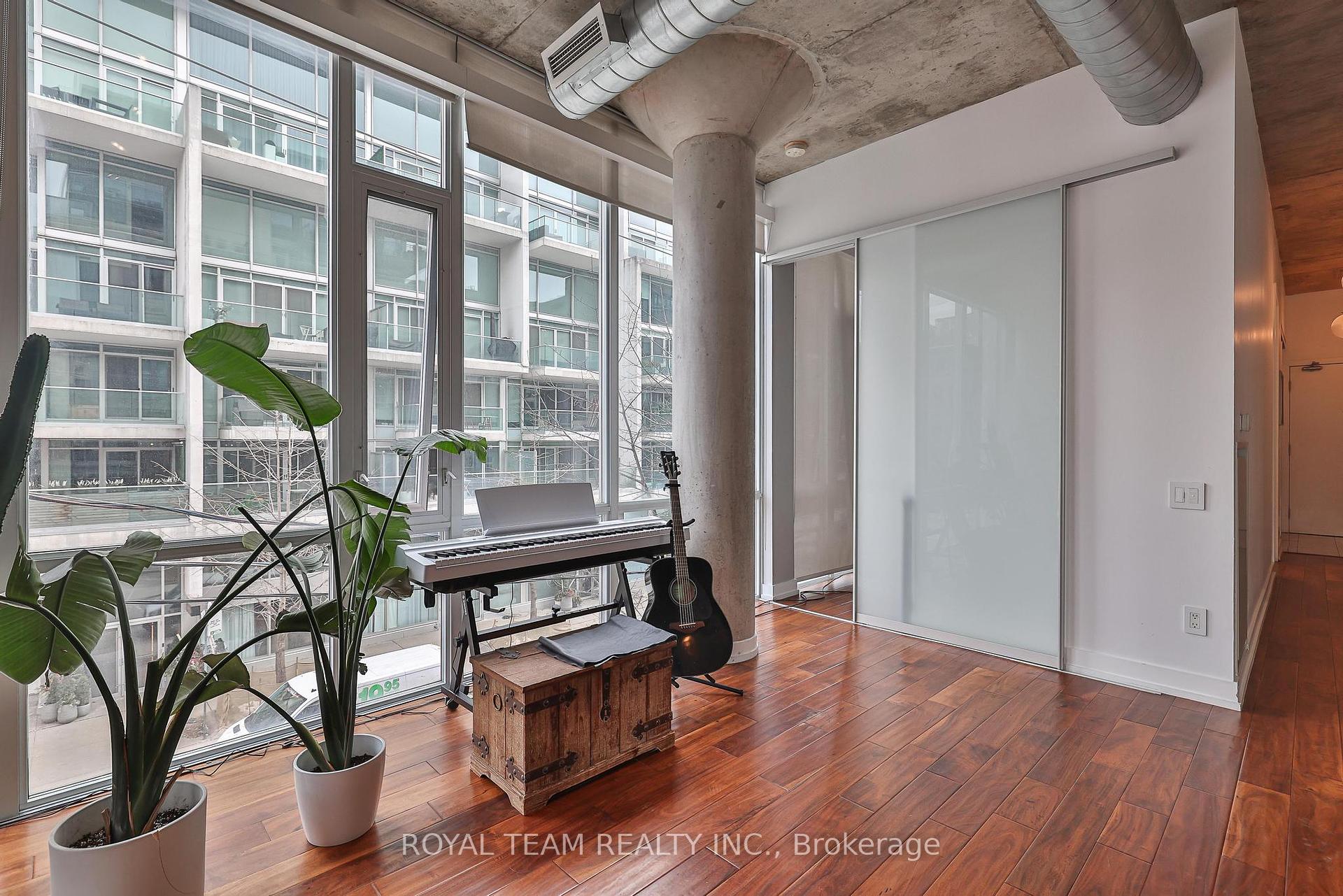 2 Bedrooms Condo at 66 Portland, Toronto For sale