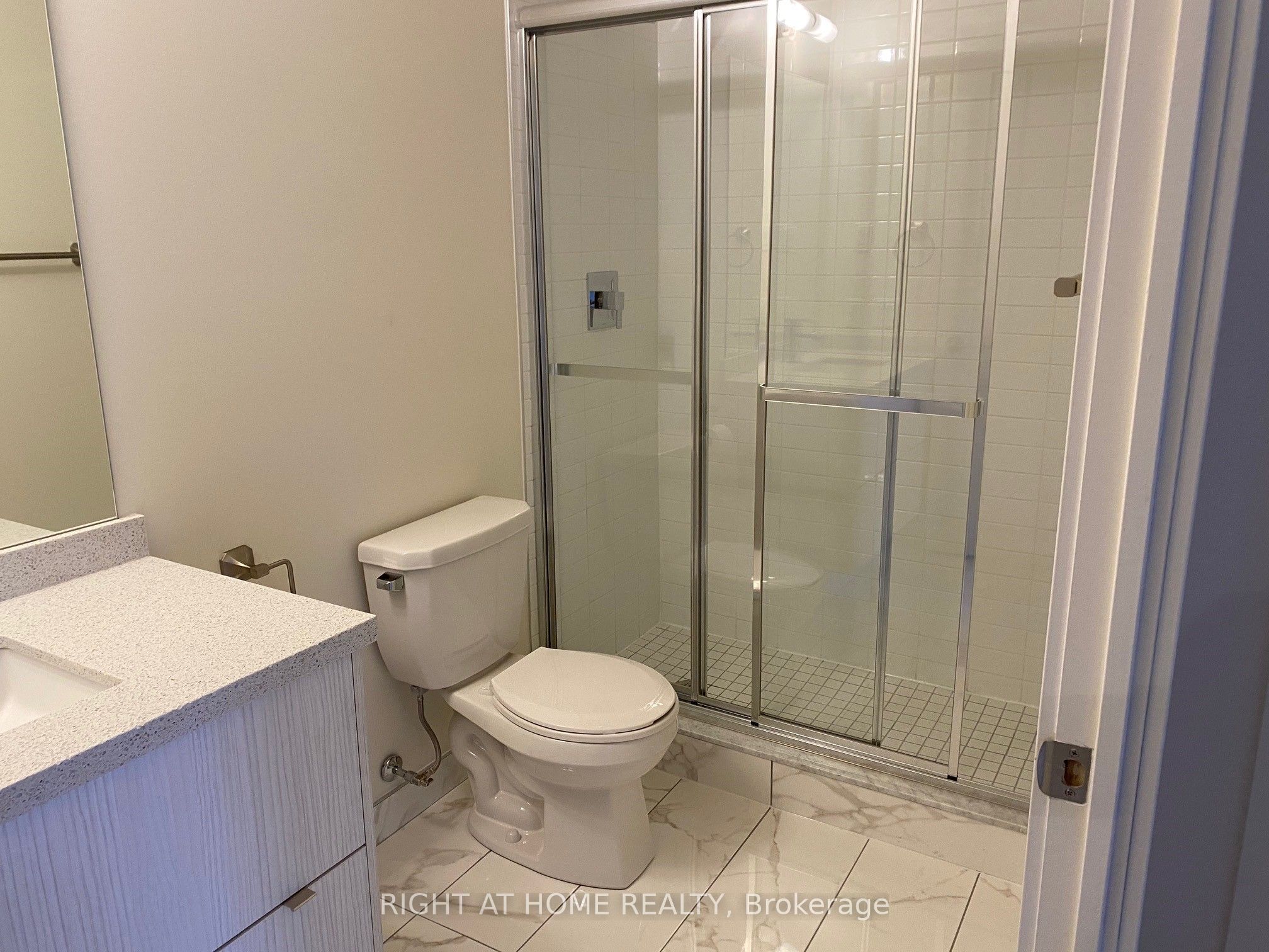 330 Richmond Street W, #Unit 901