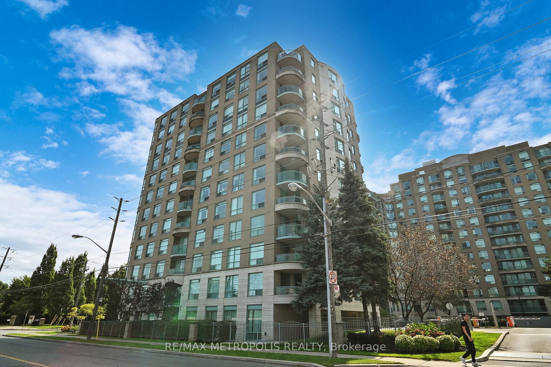 1 Bedroom Condo at 28 Pemberton,  Toronto For sale