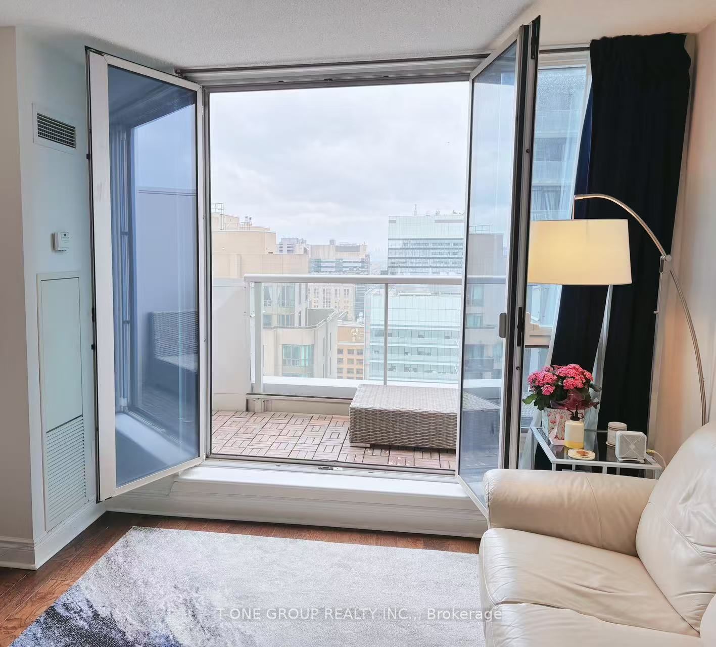 763 Bay Street, #3209