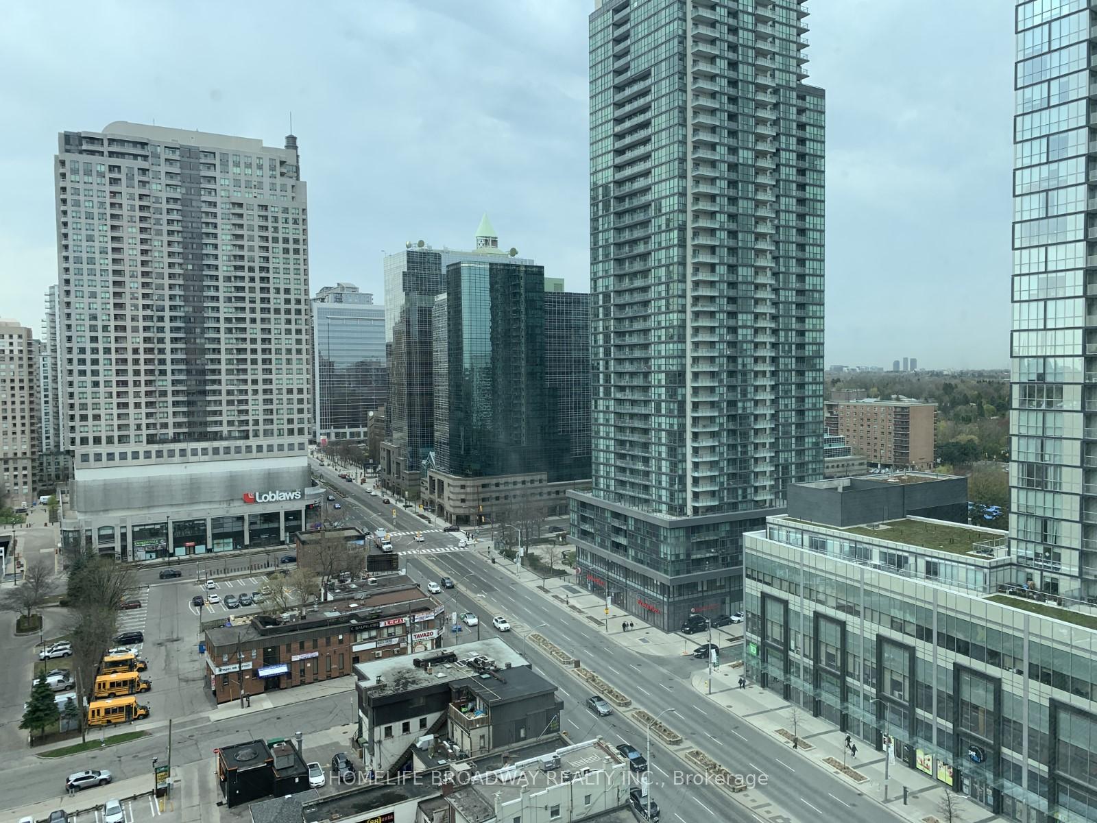 3 Bedrooms Condo at 18 Parkview,  Toronto For sale