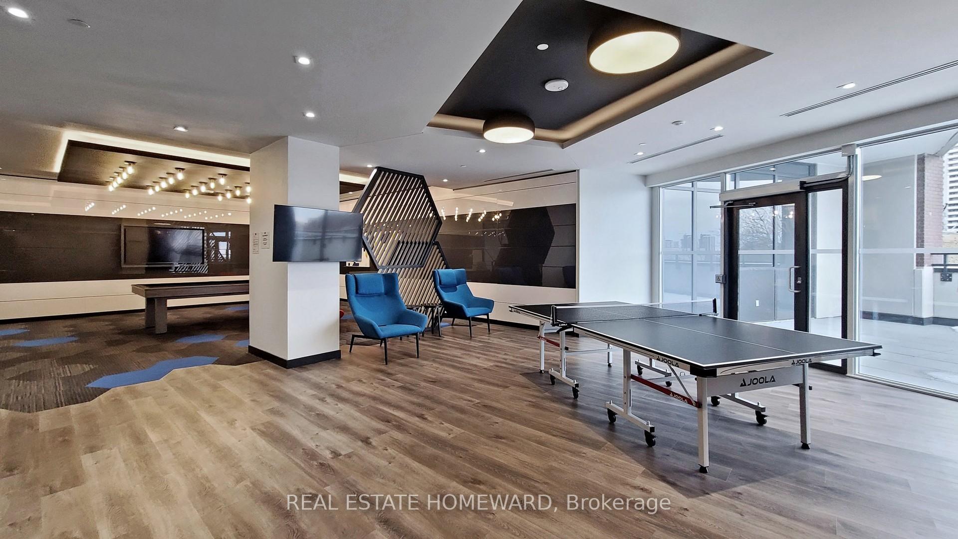 1 Bedroom Condo at 159 Wellesley,  Toronto For sale