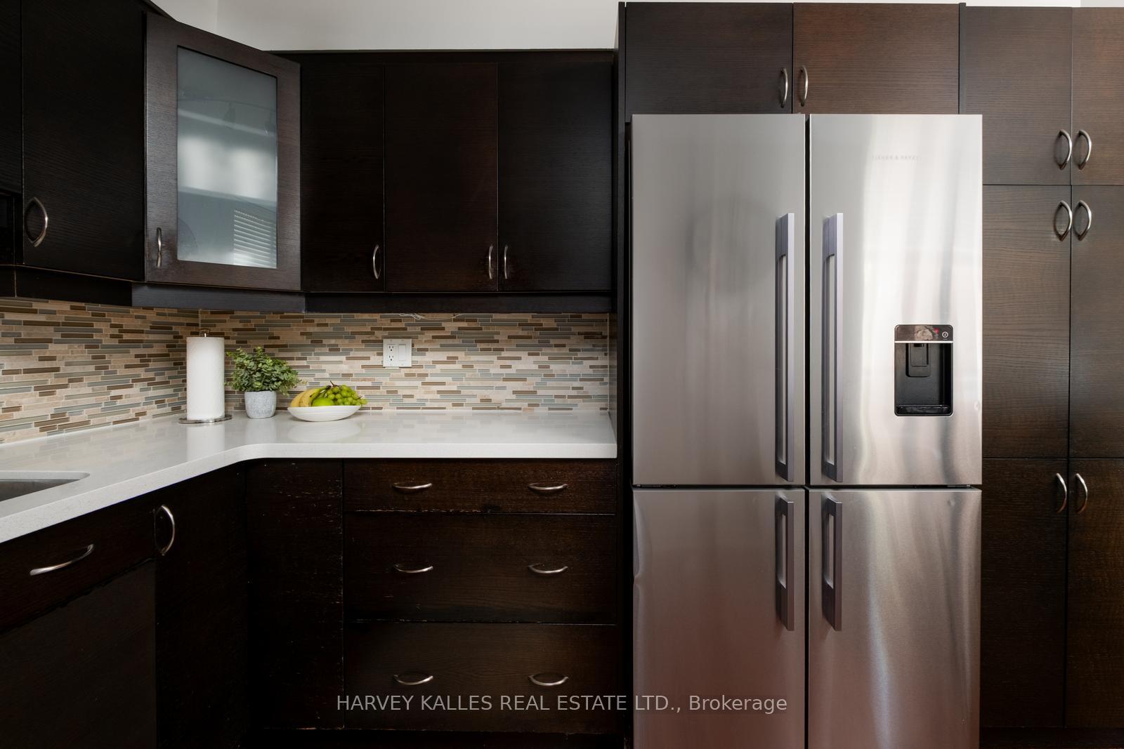 2 Bedrooms Condo at 135 George, Toronto For sale