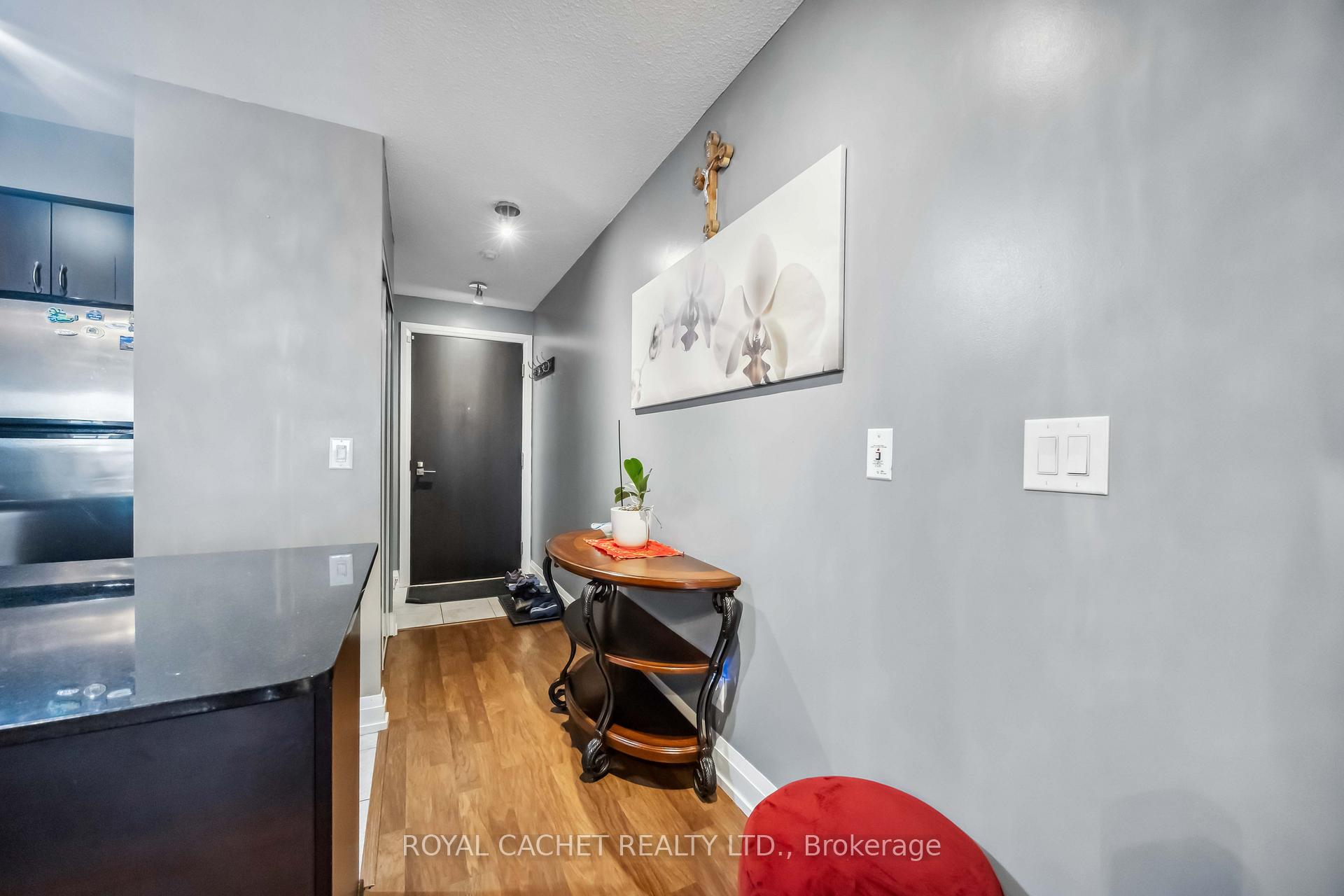 1 Bedroom Condo at 1070 Sheppard,  Toronto For sale