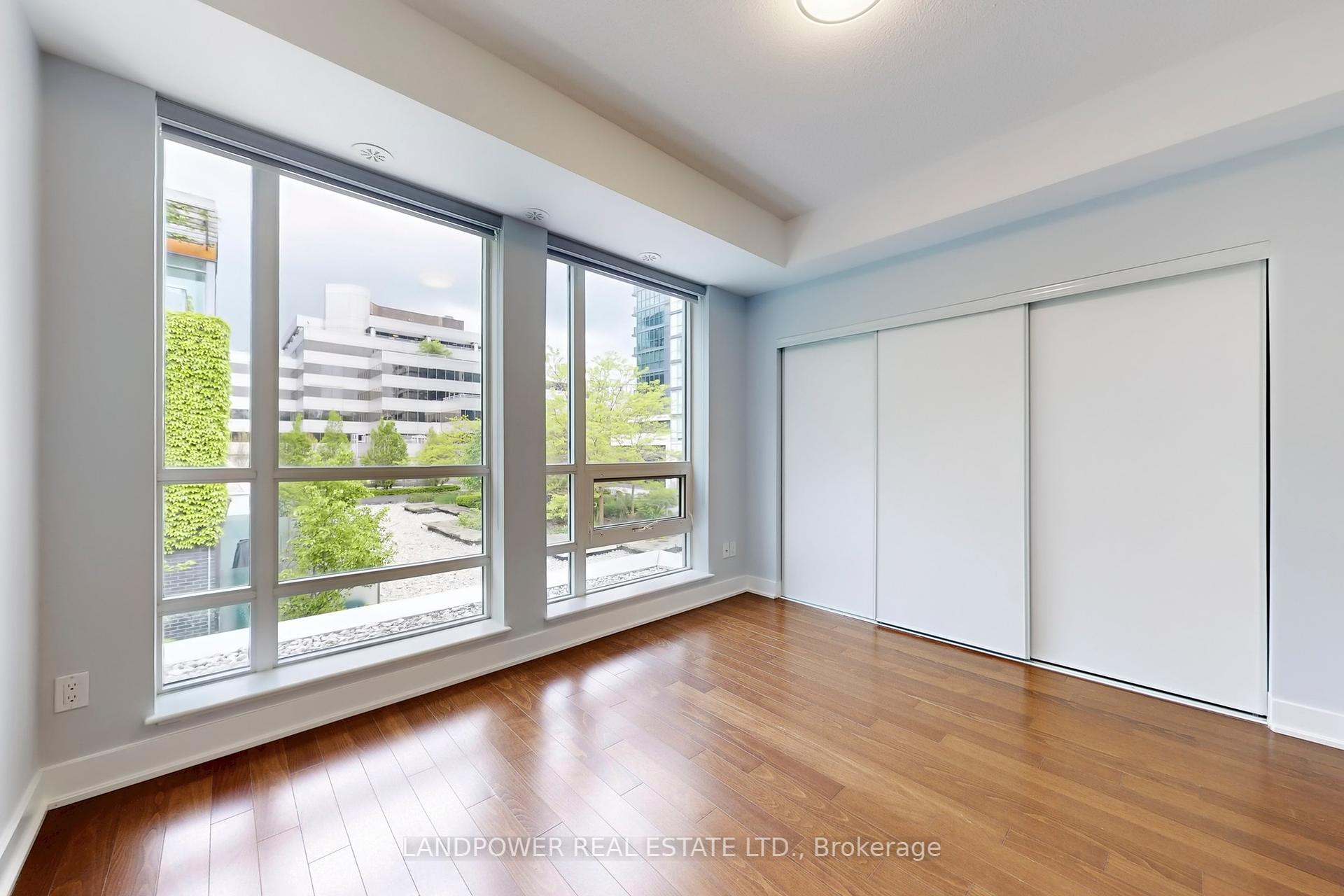 4 Bedrooms Condo at 88 Sheppard, Toronto For sale