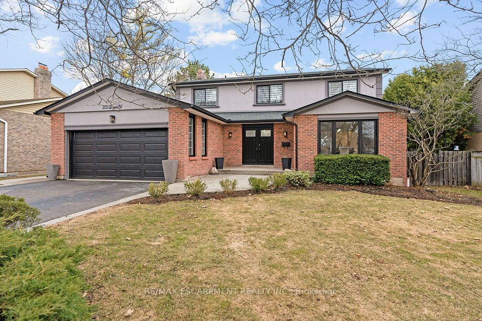 2159 Belgrave Court, Burlington, ON L7P 3R5