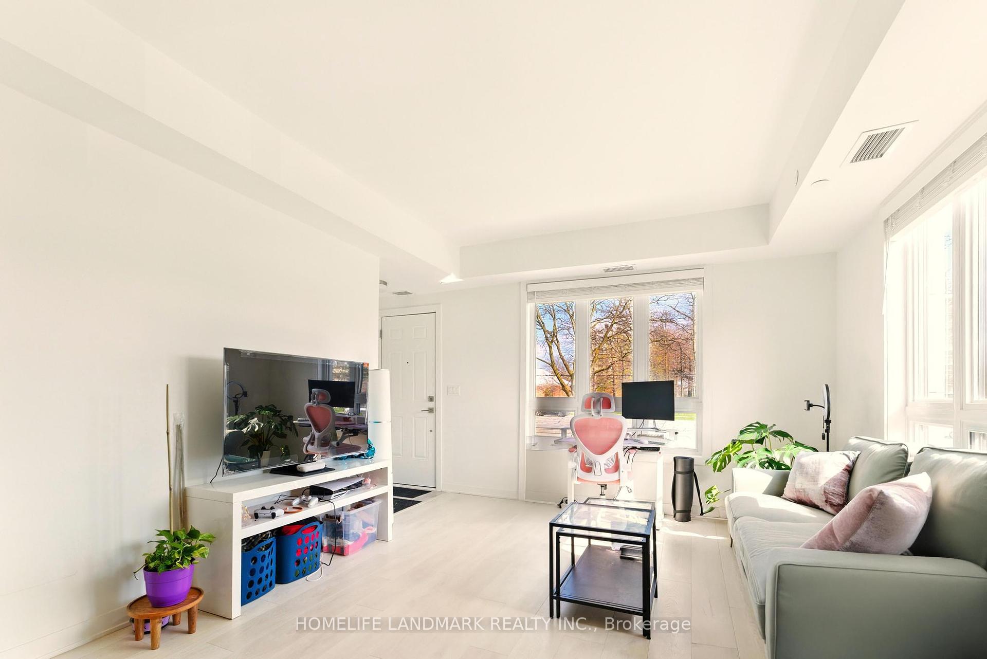 2 Bedrooms Condo at 4015 Hickory,  Mississauga For sale