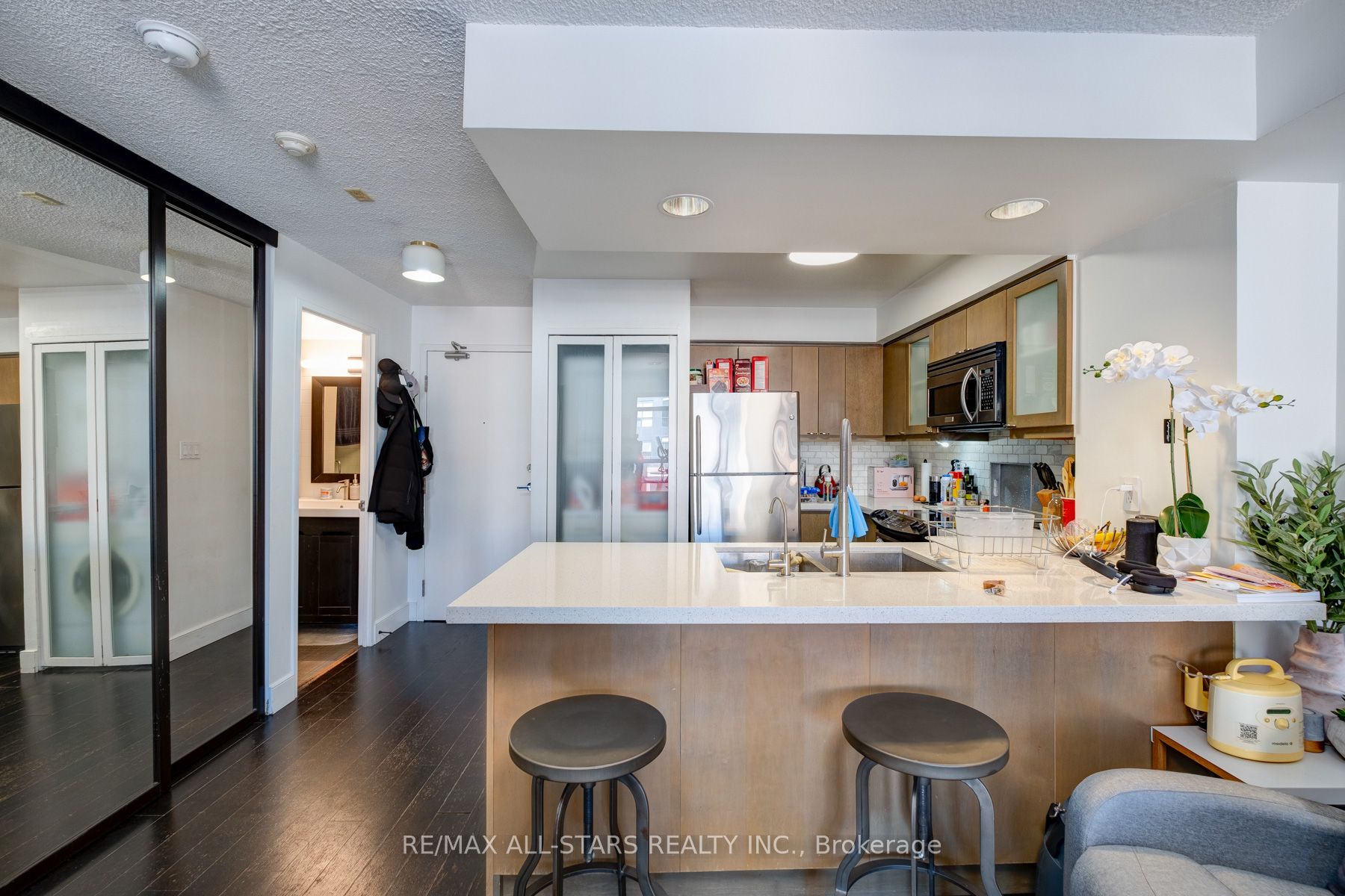 801 King Street W, #816
