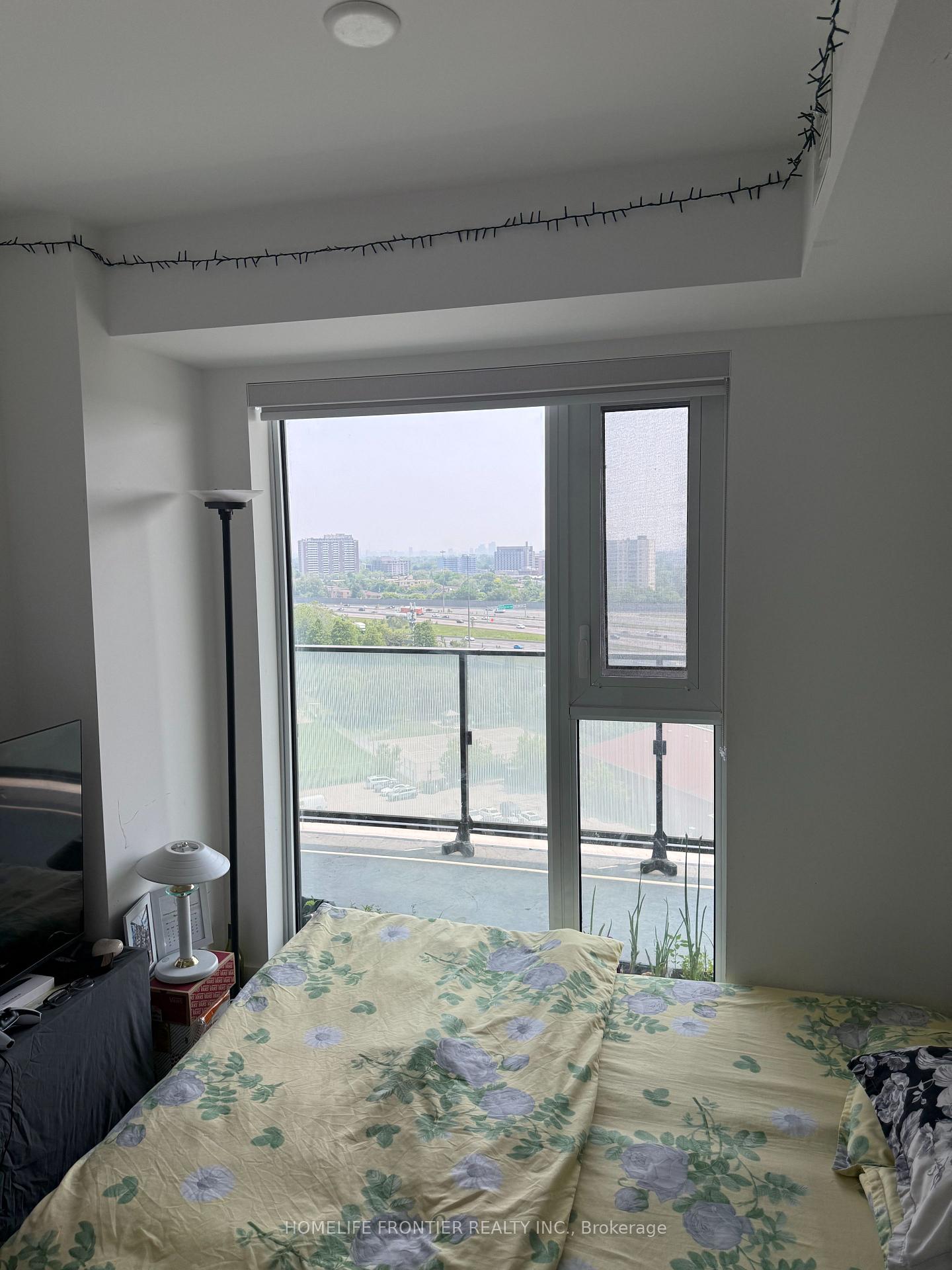 3 Bedrooms Condo at 8 Tippett, Toronto For sale