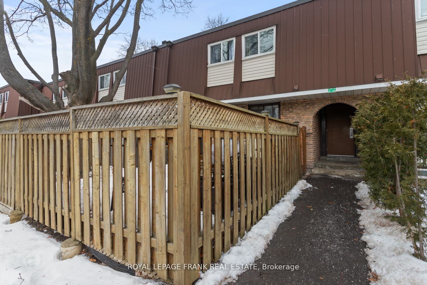 1331 Mary Street N, #17