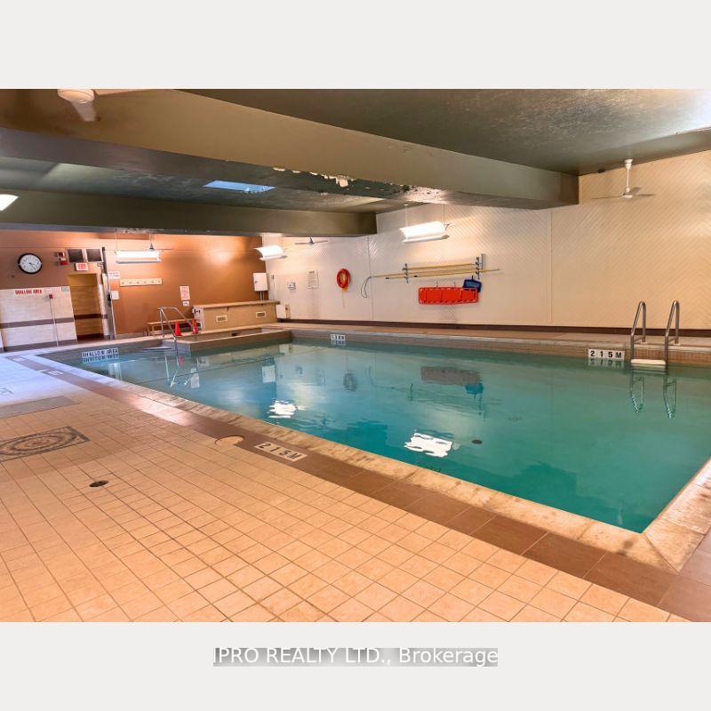 2 Bedrooms Condo at 65 Southport, Toronto For sale