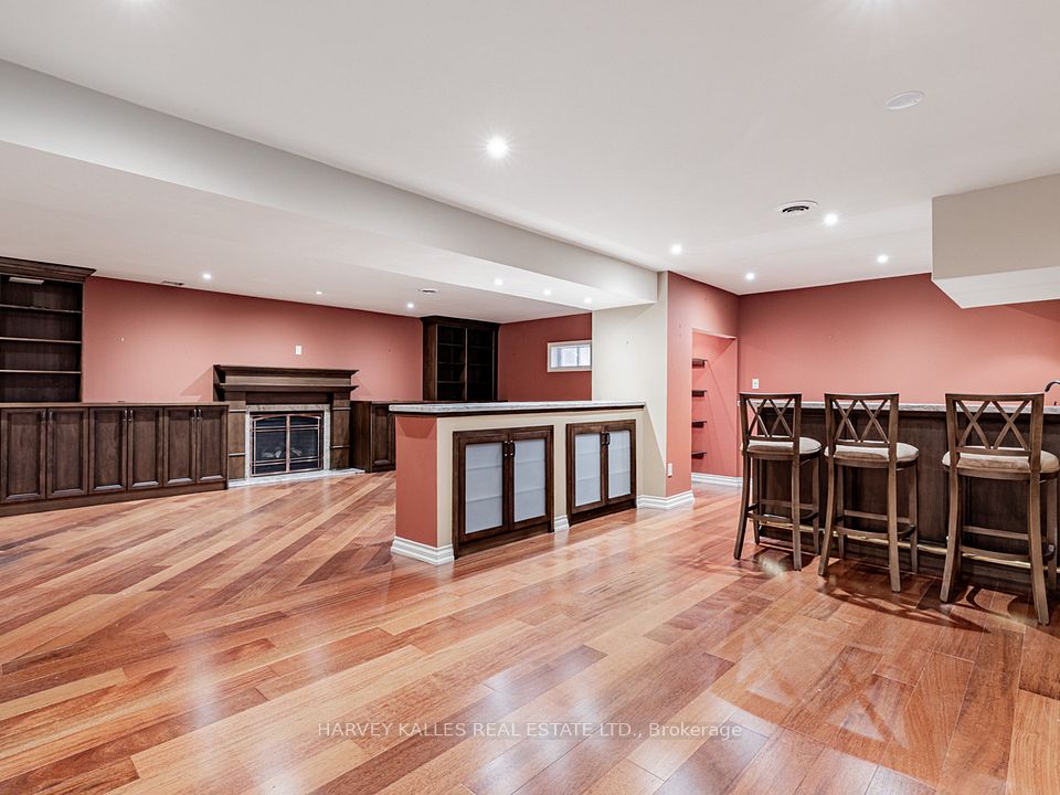 23 Danbury Court