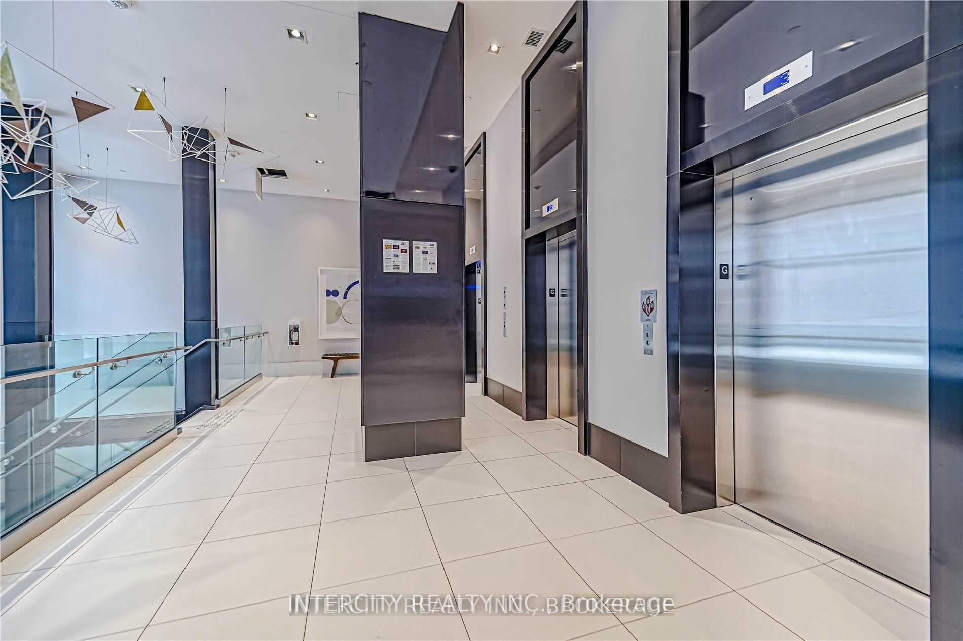 3 Bedrooms Condo at 181 Bedford, Toronto For sale