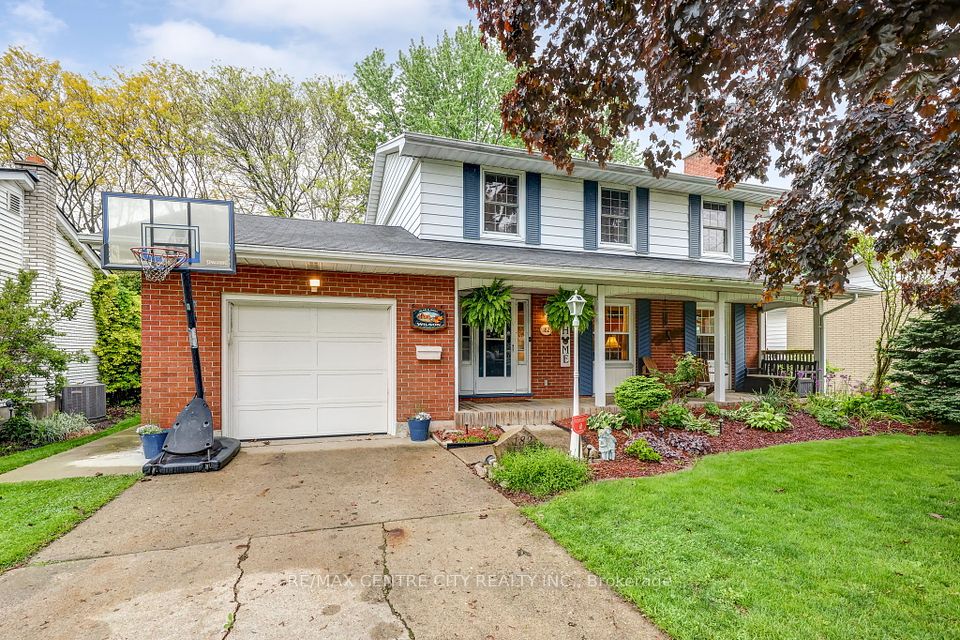 182 Chestnut