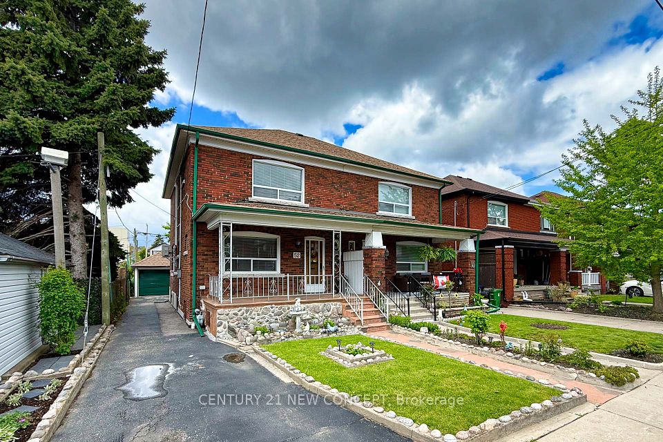 52 Frankdale Avenue, Toronto, ON M4J 4A2
