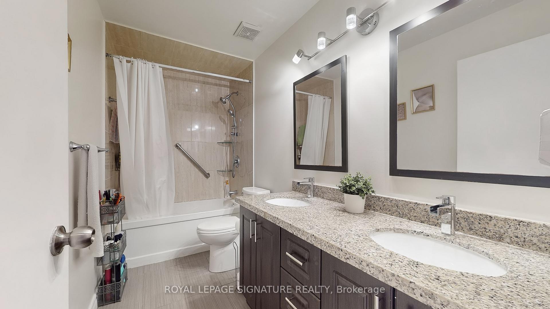 4 Bedrooms Condo at 20 Moonstone, Toronto For sale