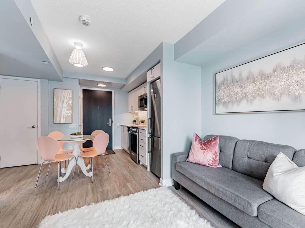 38 Monte Kwinter Court 902