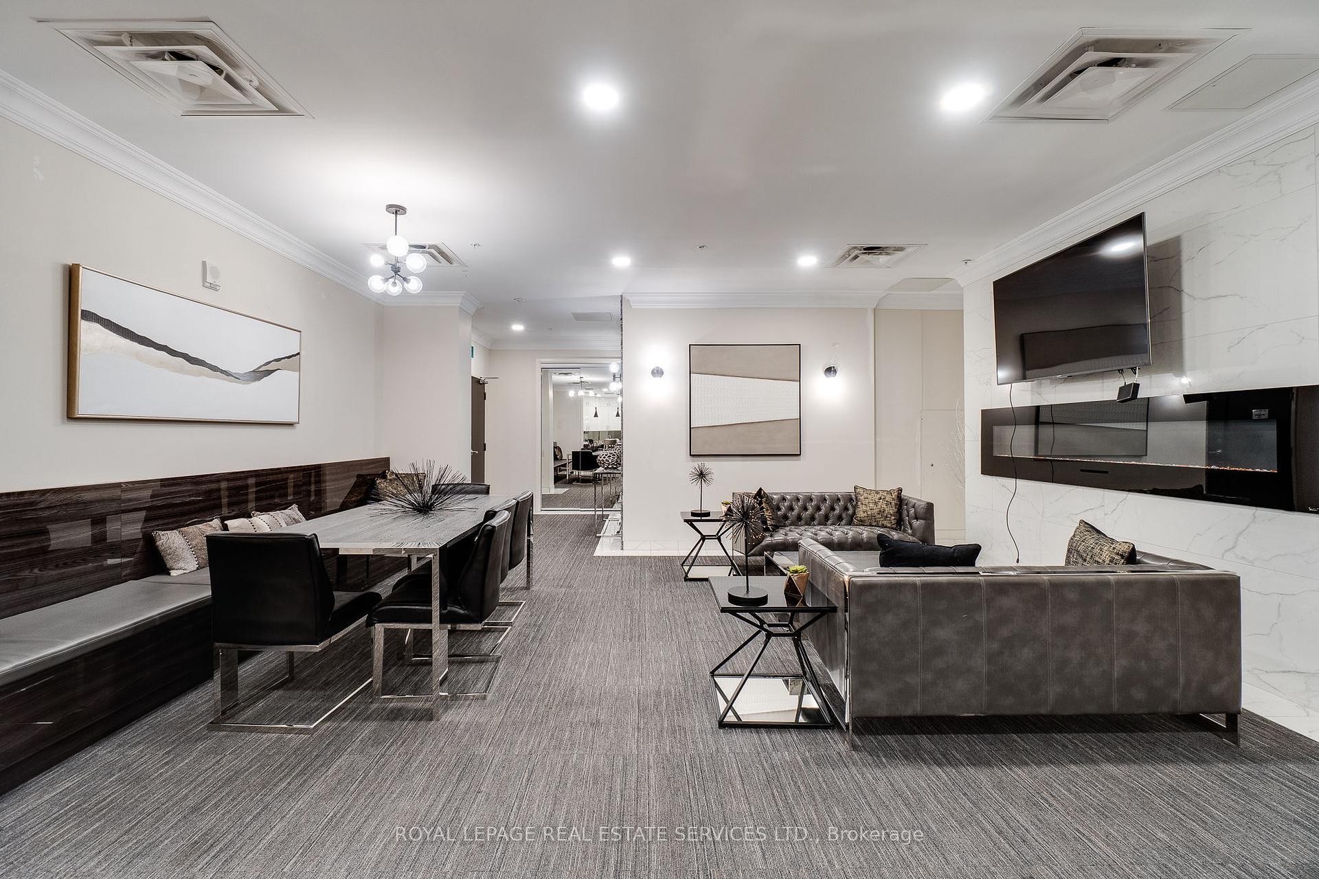 1 Bedroom Condo at 112 King, Hamilton For sale
